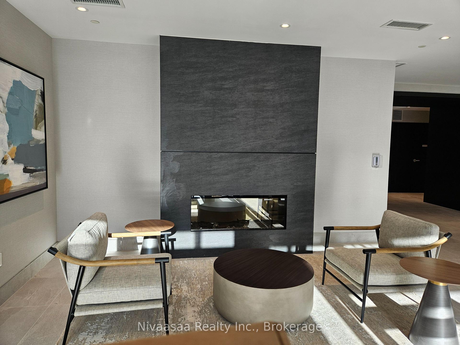 Photo 6 of Unit 1307B, 125 Nipissing Road, Milton, Timberlea — HOMEH