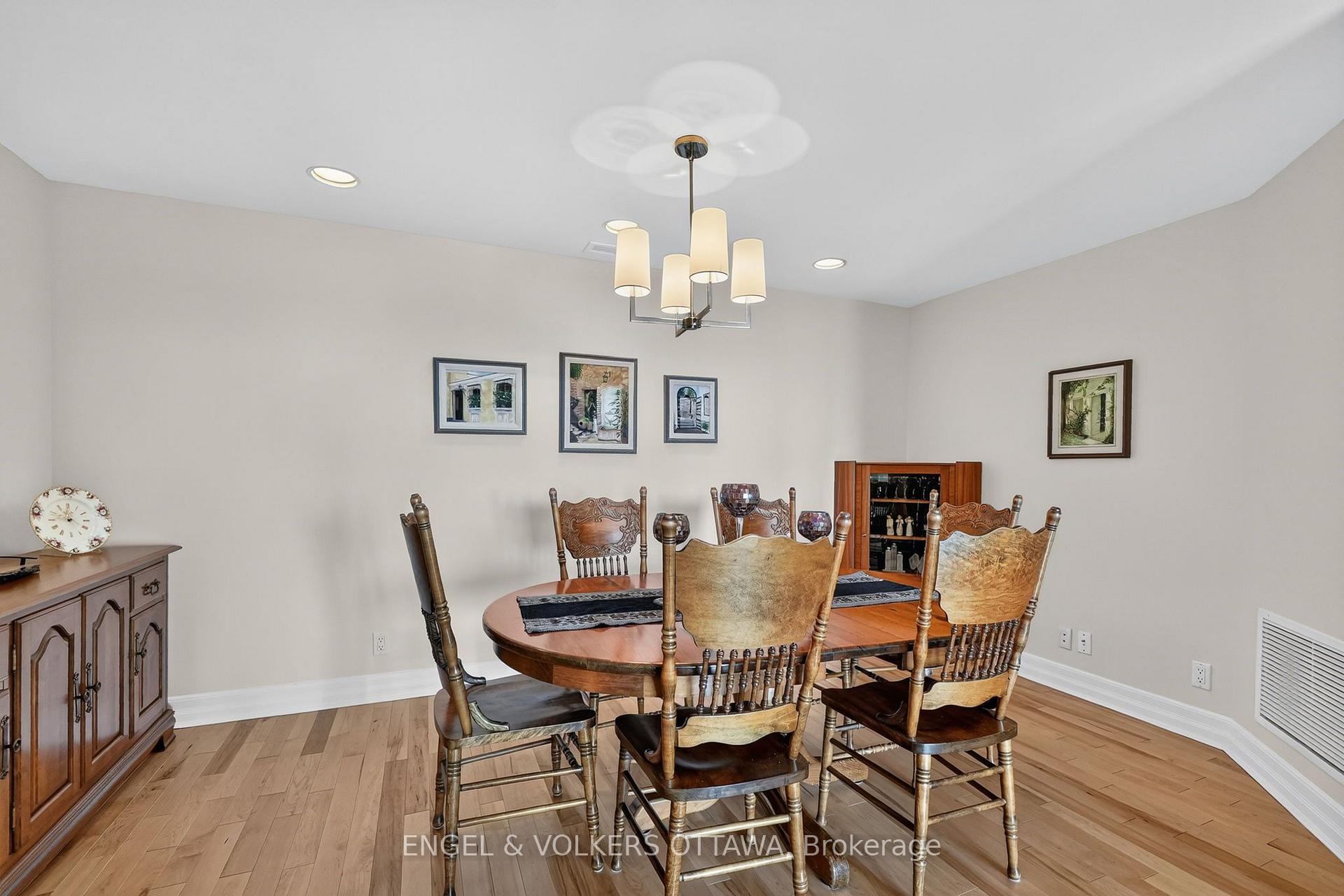 Photo 8 of Unit 1608, 3580 Rivergate Way, Ottawa, Quinterra — HOMEH
