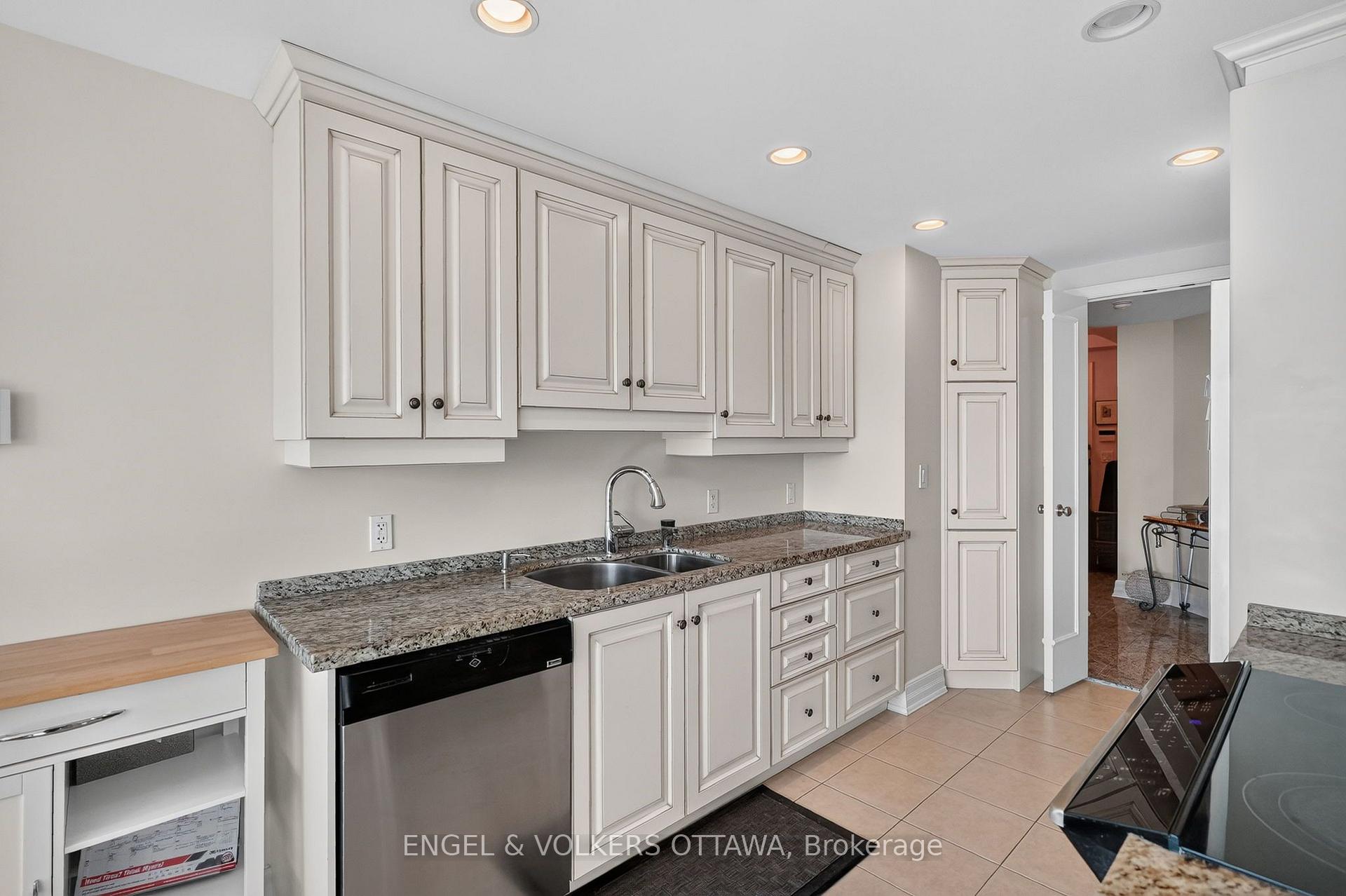 Photo 9 of Unit 1608, 3580 Rivergate Way, Ottawa, Quinterra — HOMEH