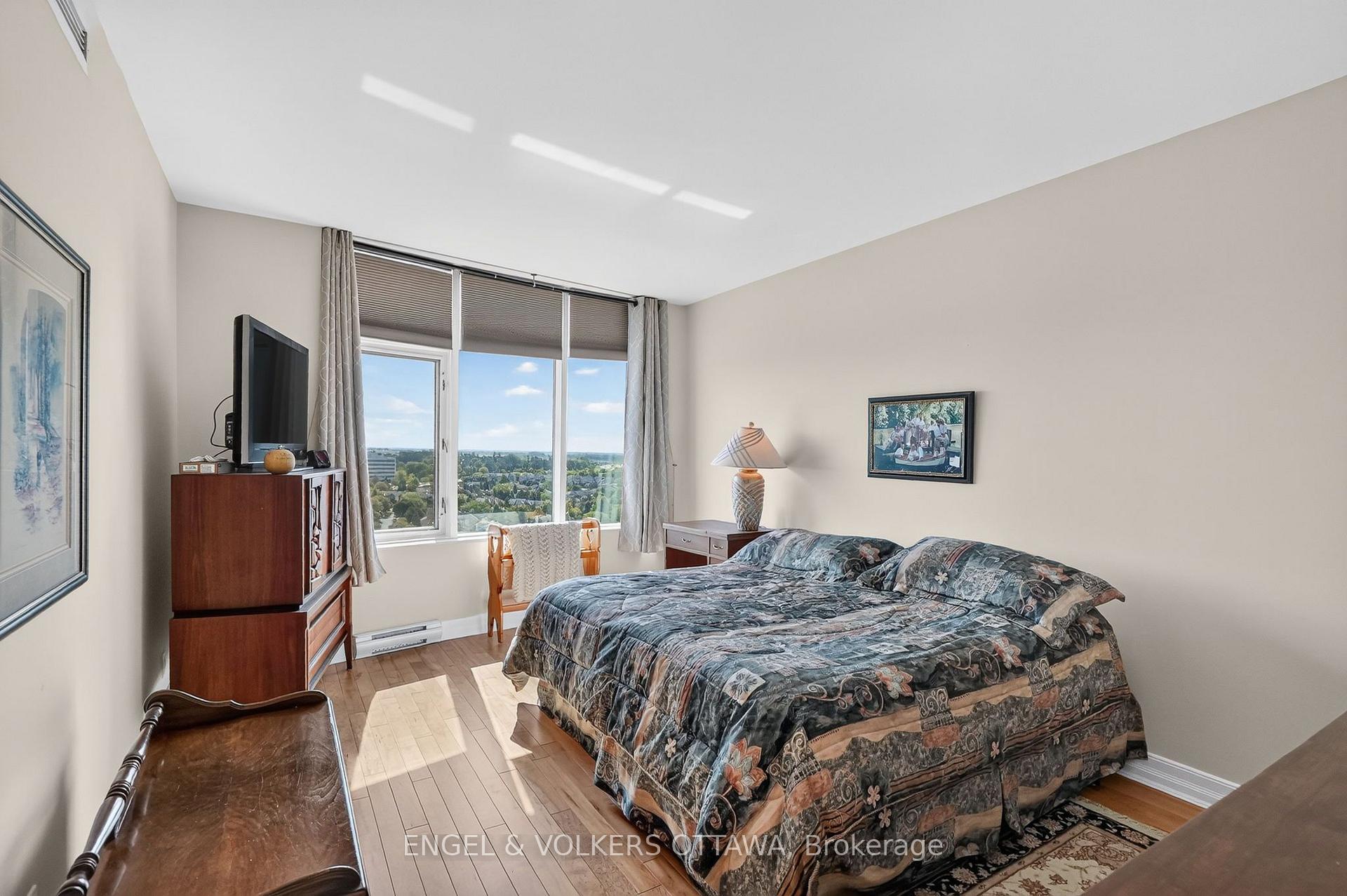 Photo 13 of Unit 1608, 3580 Rivergate Way, Ottawa, Quinterra — HOMEH