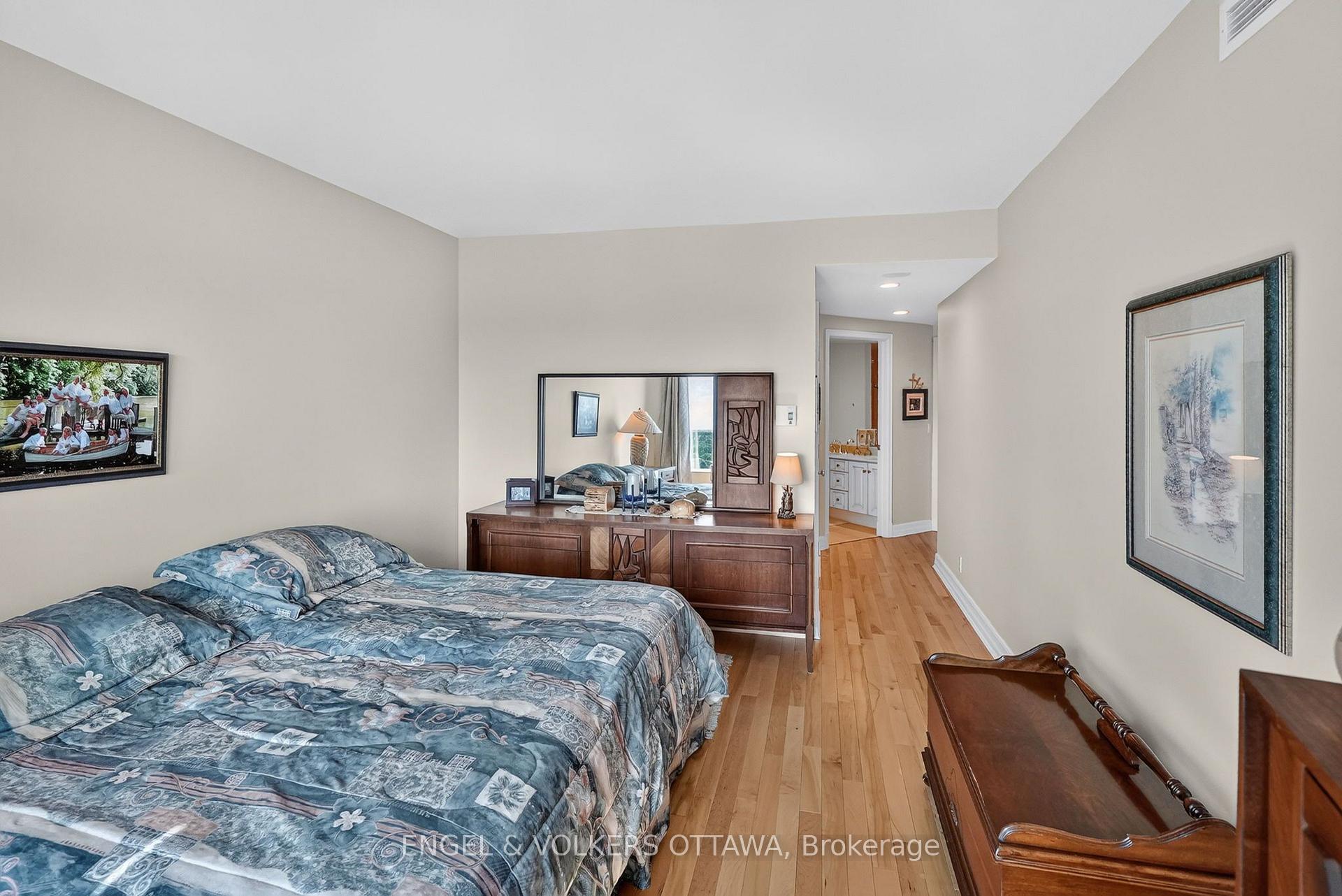 Photo 14 of Unit 1608, 3580 Rivergate Way, Ottawa, Quinterra — HOMEH