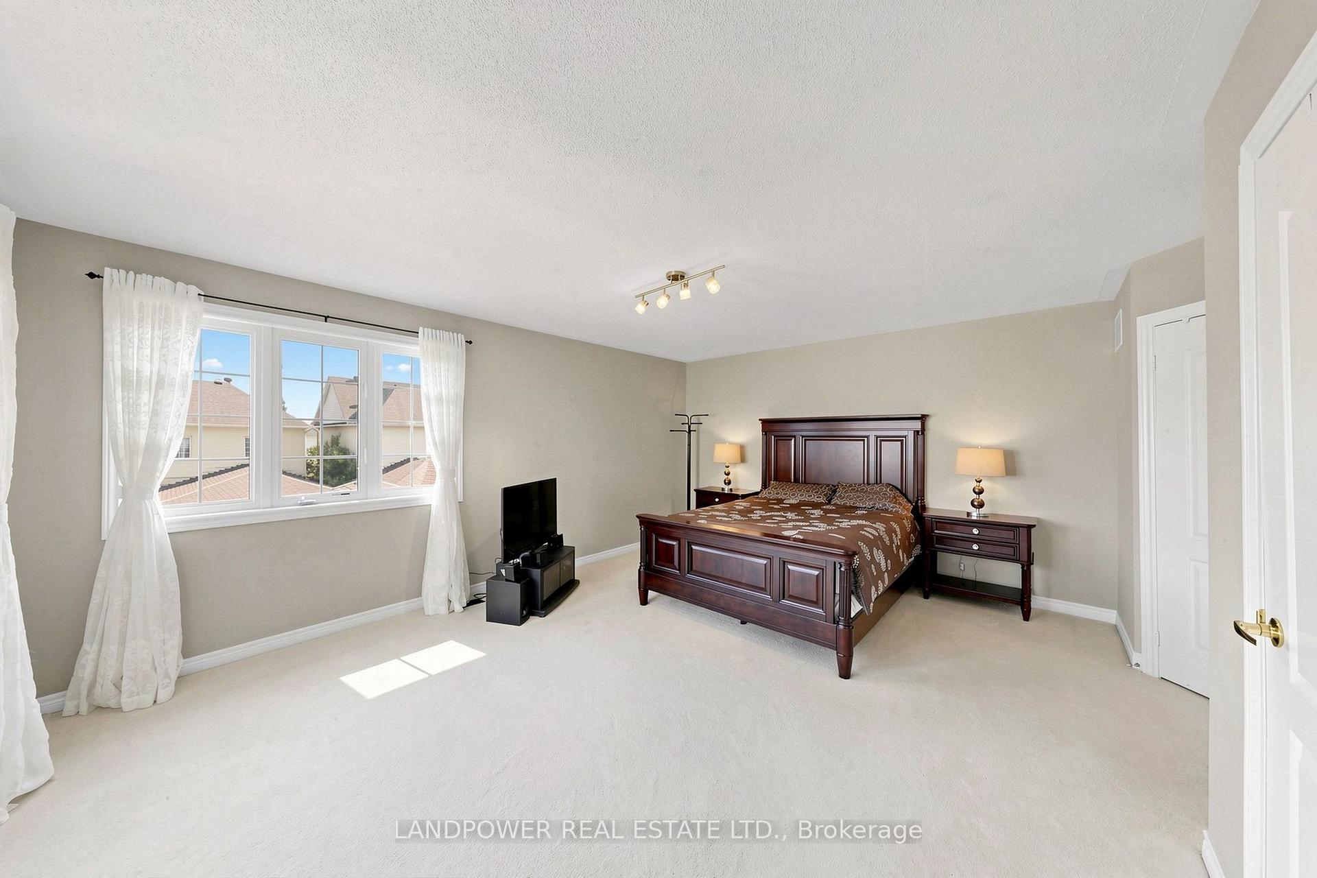 Photo 23 of 25 Reflection Road, Markham, Cathedraltown — HOMEH