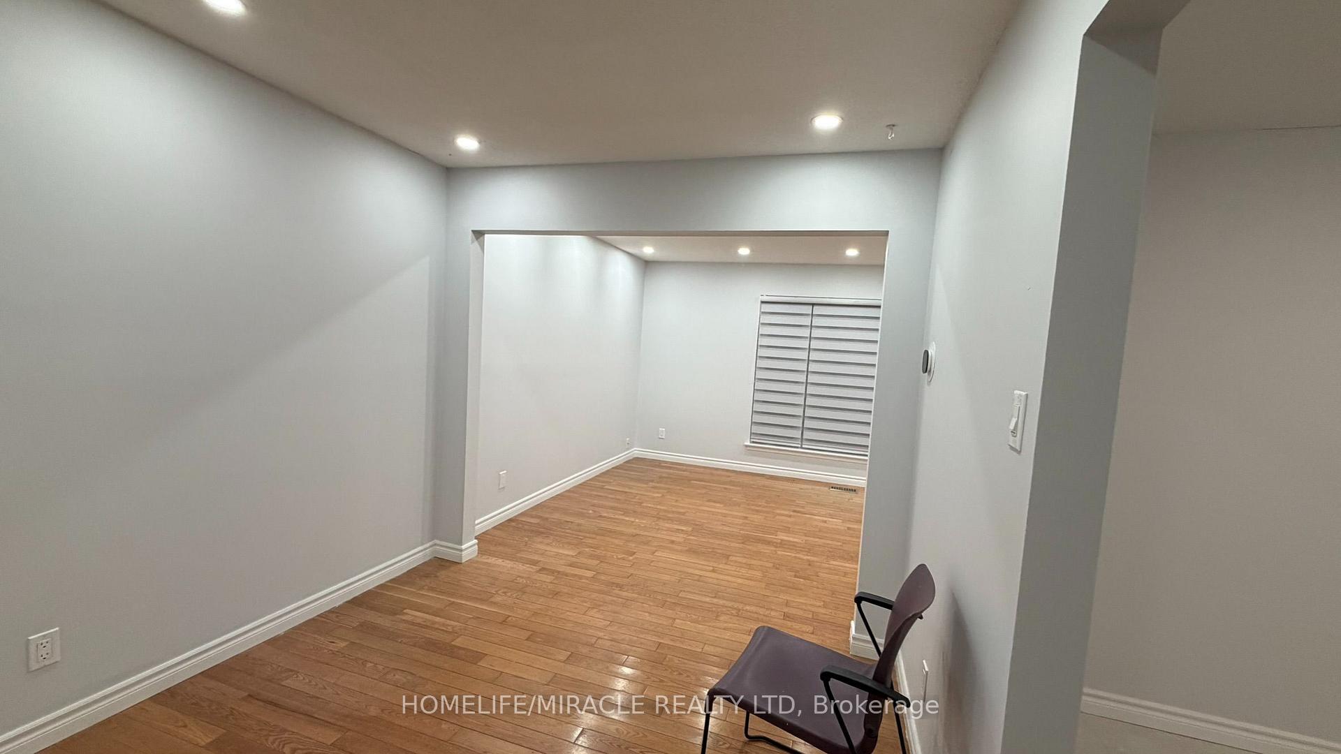 Photo 11 of 89 Dunsfold Drive, Scarborough, Malvern — HOMEH