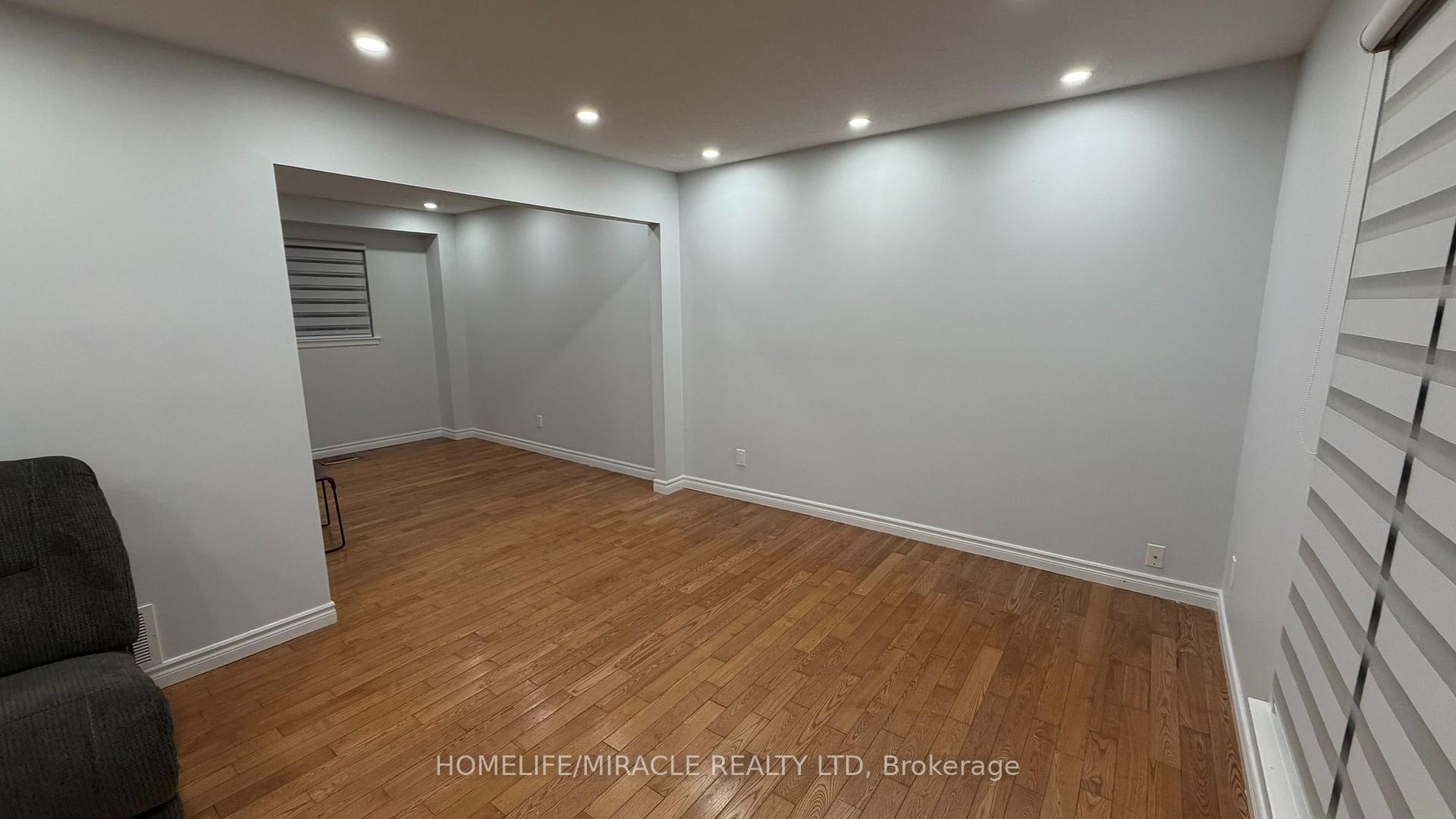 Photo 12 of 89 Dunsfold Drive, Scarborough, Malvern — HOMEH