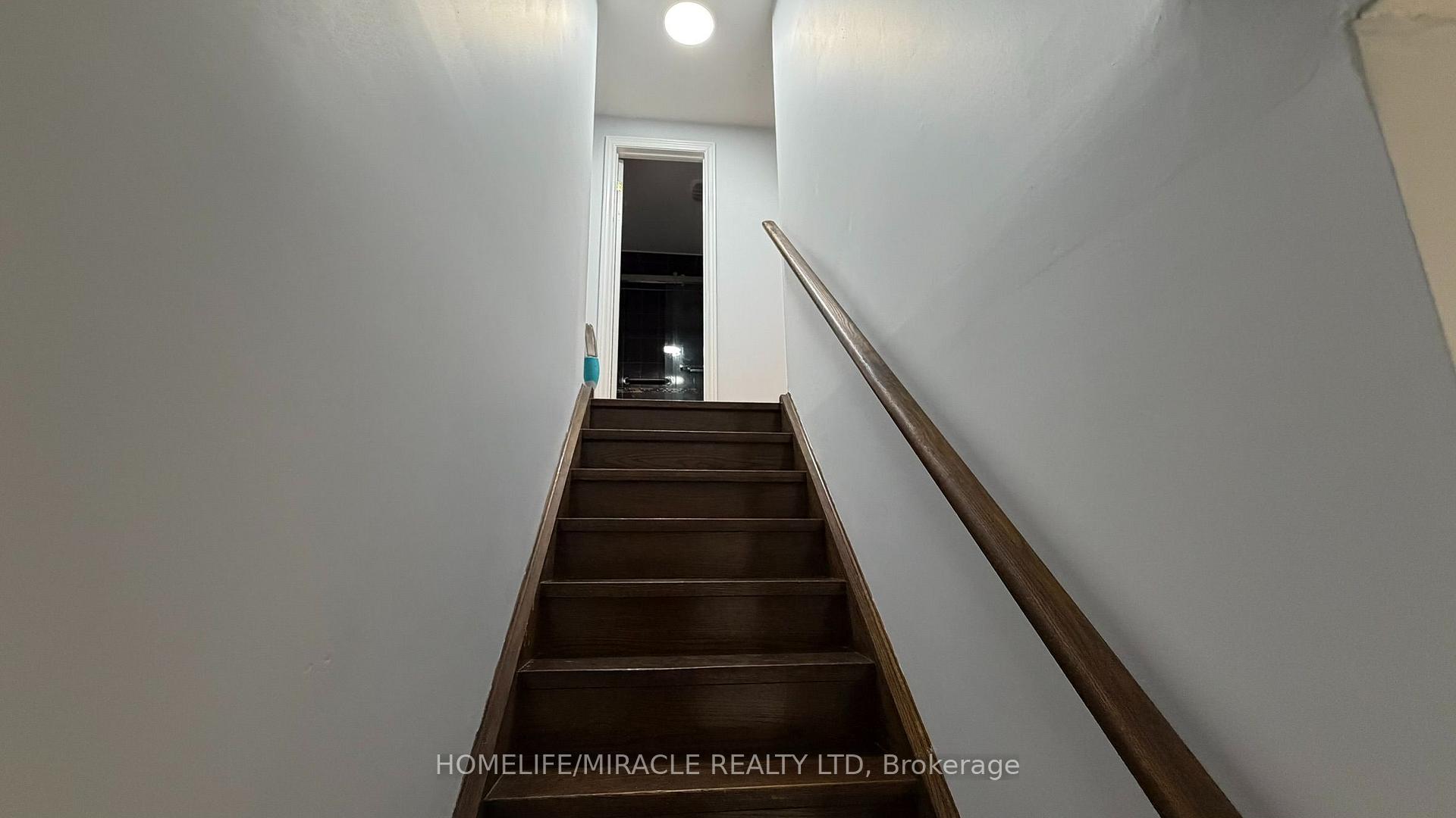 Photo 13 of 89 Dunsfold Drive, Scarborough, Malvern — HOMEH