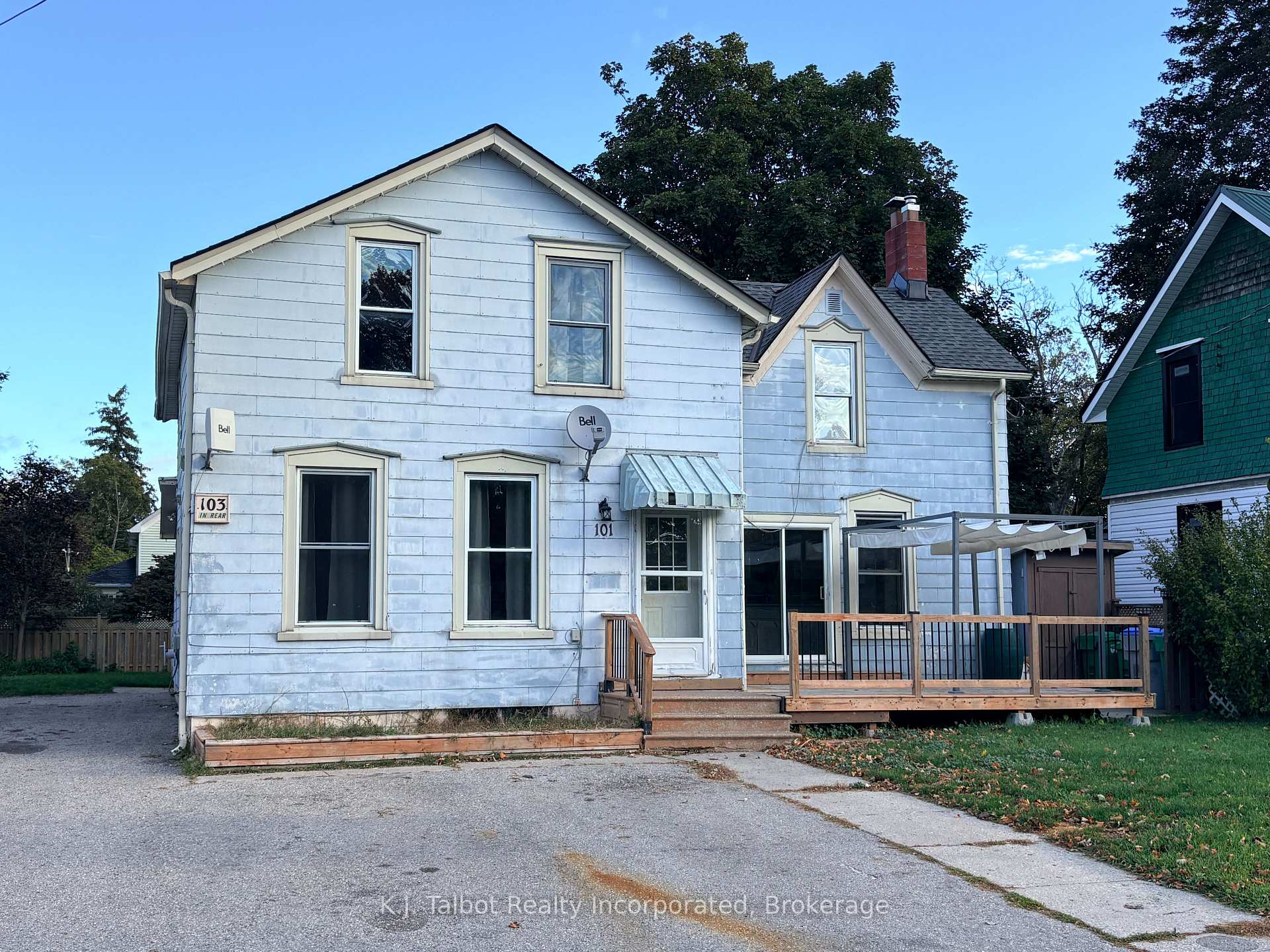 Photo of 101-103 Bruce Street E