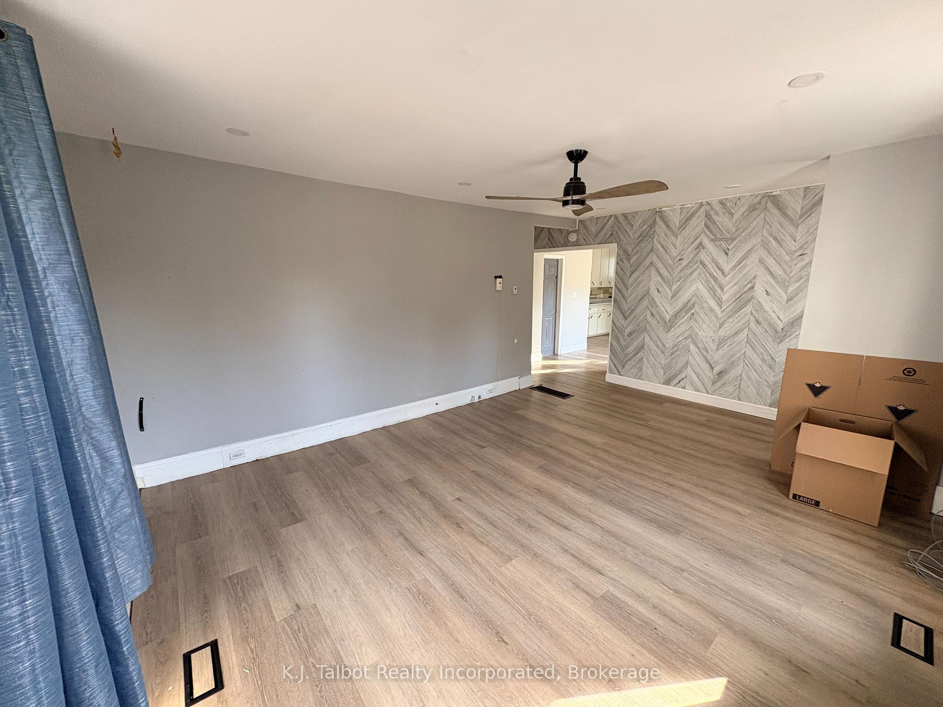 Photo 11 of 101-103 Bruce Street E, Goderich, Goderich (Town) — HOMEH