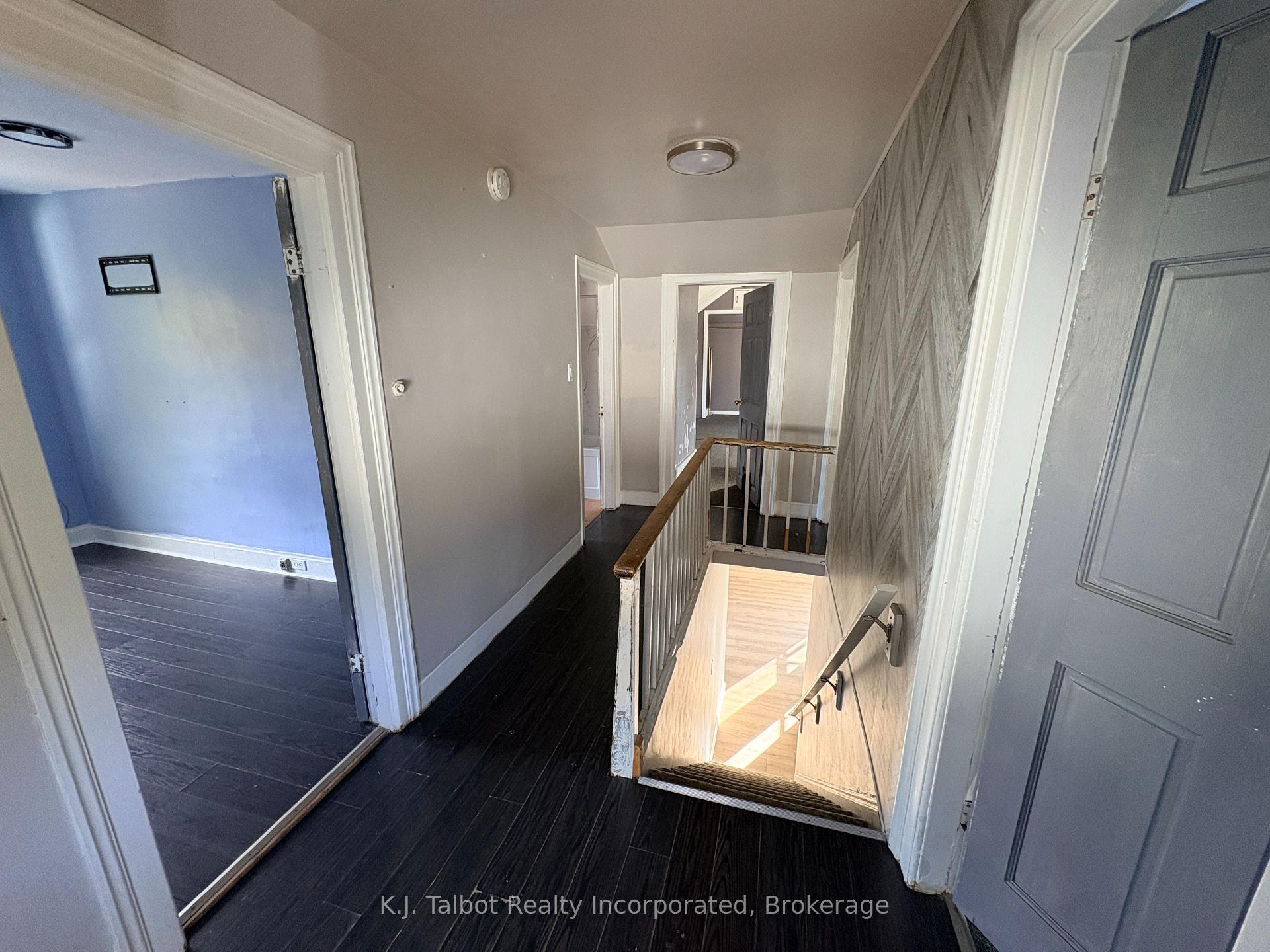 Photo 13 of 101-103 Bruce Street E, Goderich, Goderich (Town) — HOMEH