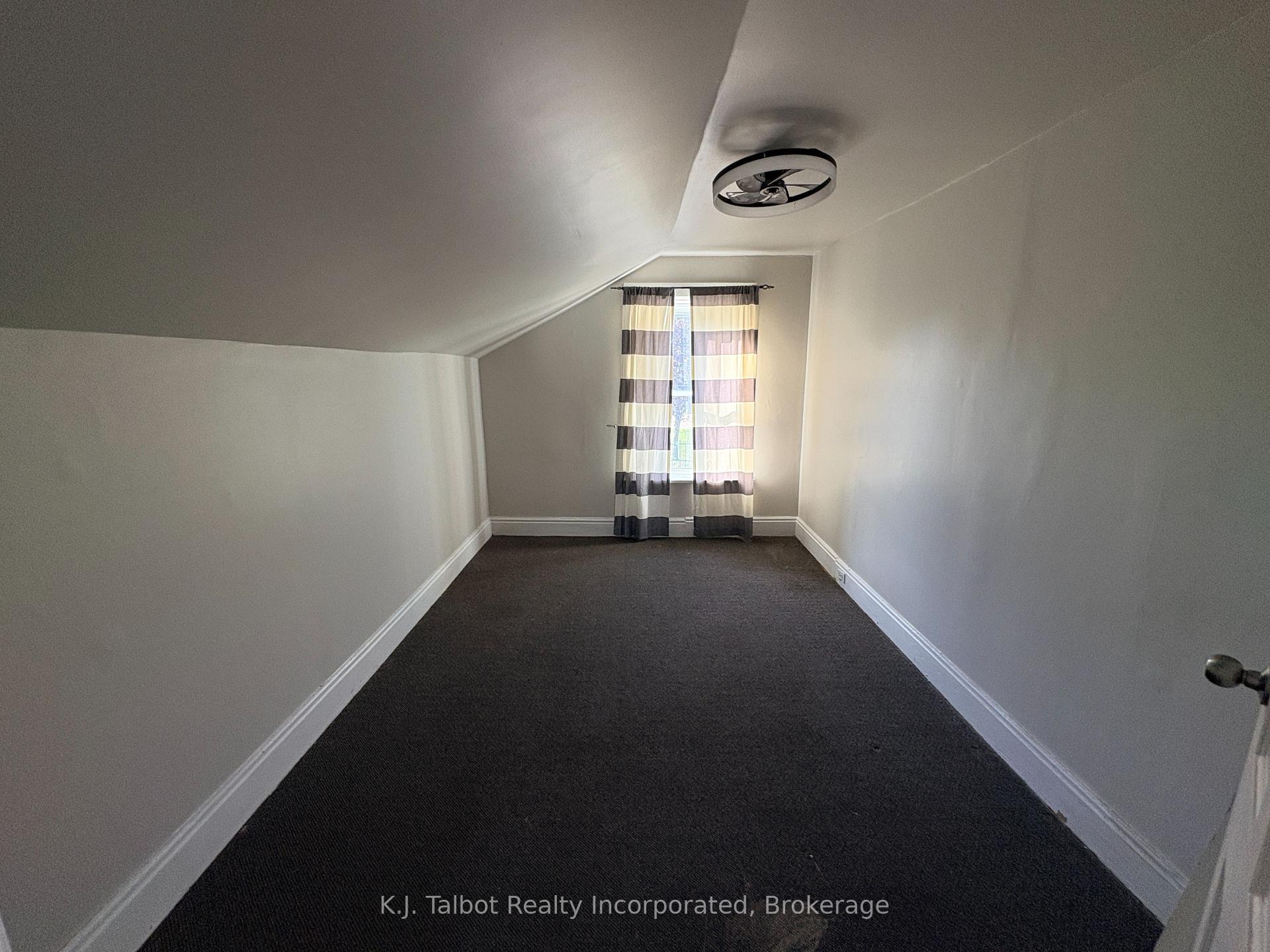 Photo 15 of 101-103 Bruce Street E, Goderich, Goderich (Town) — HOMEH