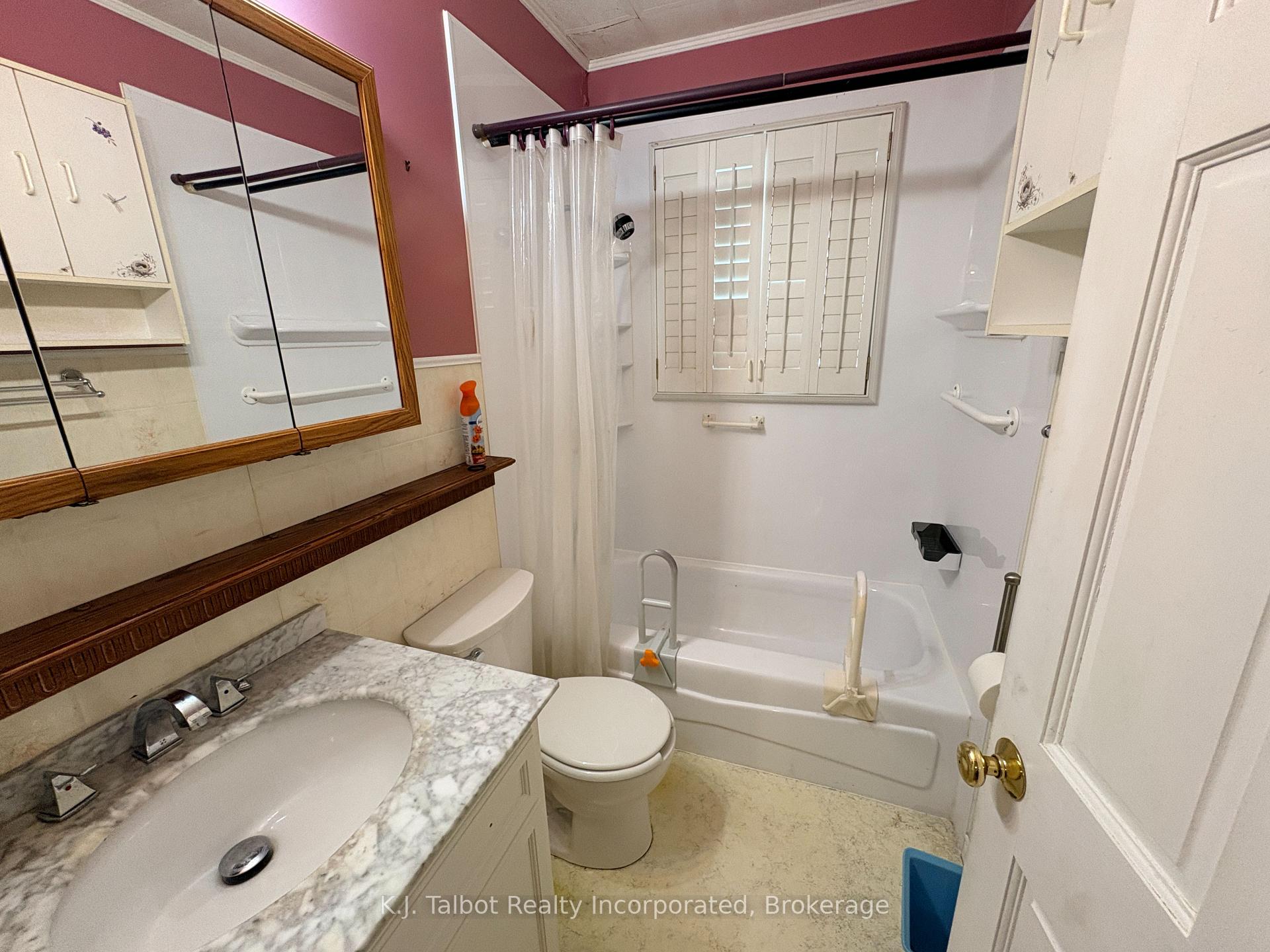 Photo 29 of 101-103 Bruce Street E, Goderich, Goderich (Town) — HOMEH