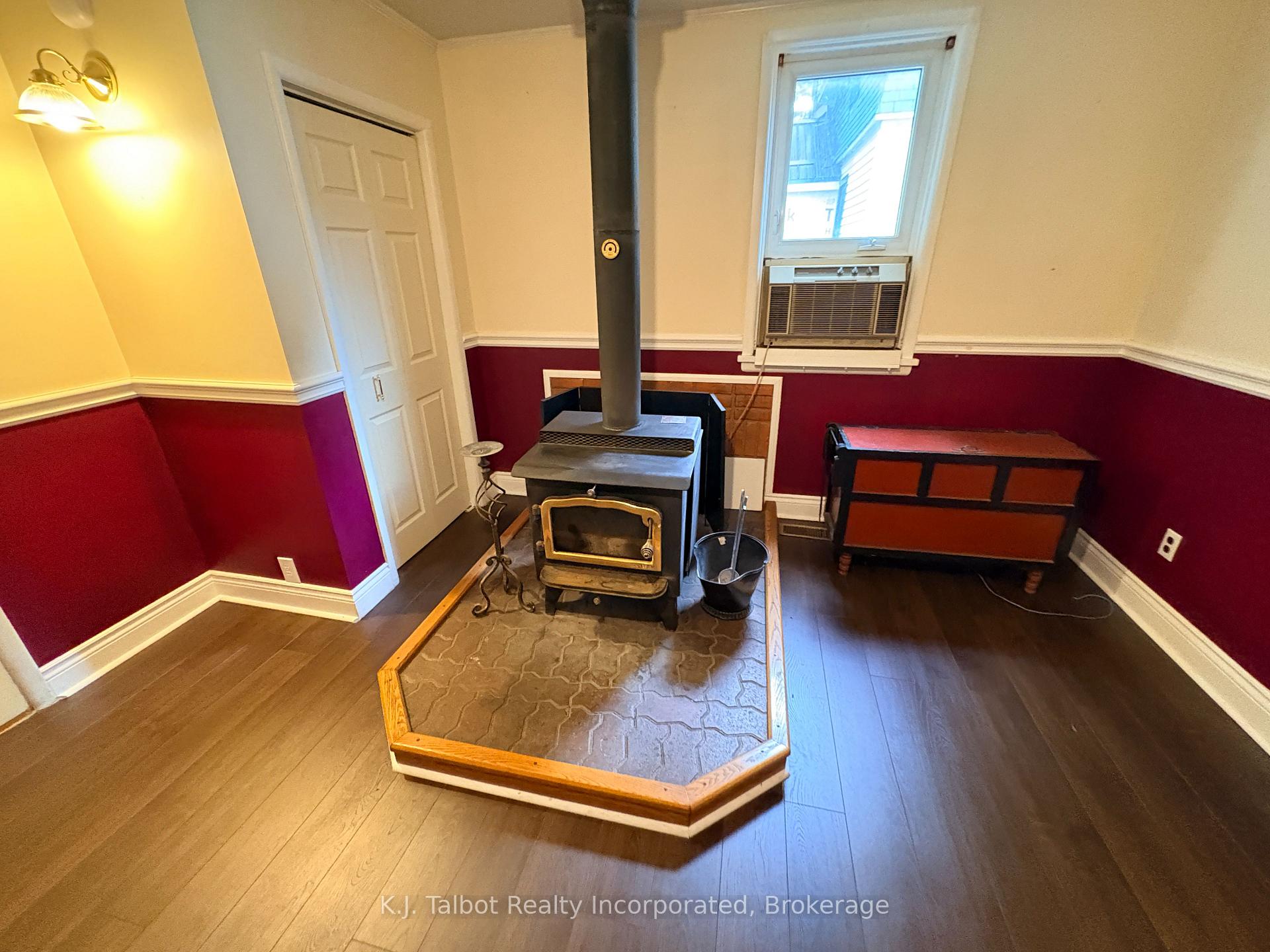 Photo 34 of 101-103 Bruce Street E, Goderich, Goderich (Town) — HOMEH