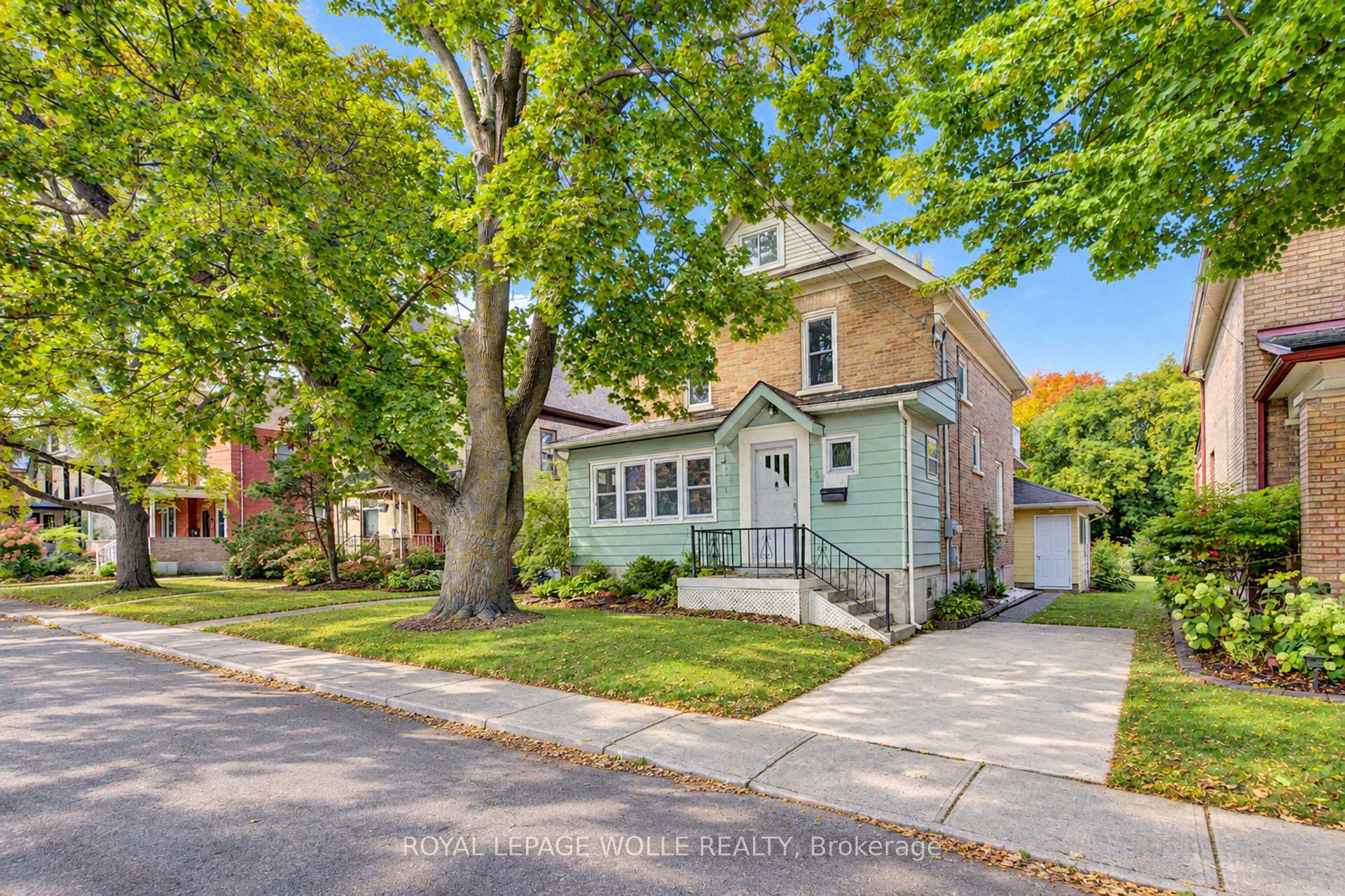Photo 4 of 4 James Street, Woolwich, Elmira — HOMEH