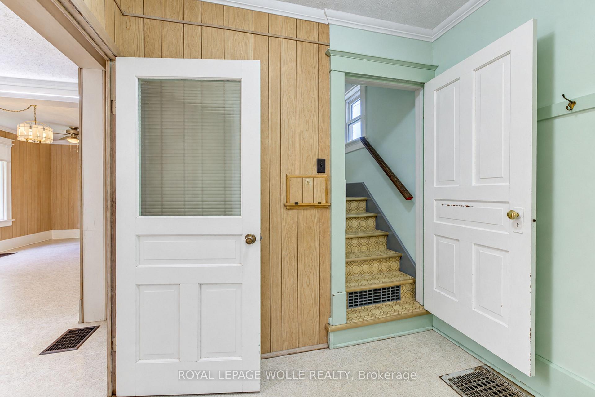 Photo 8 of 4 James Street, Woolwich, Elmira — HOMEH
