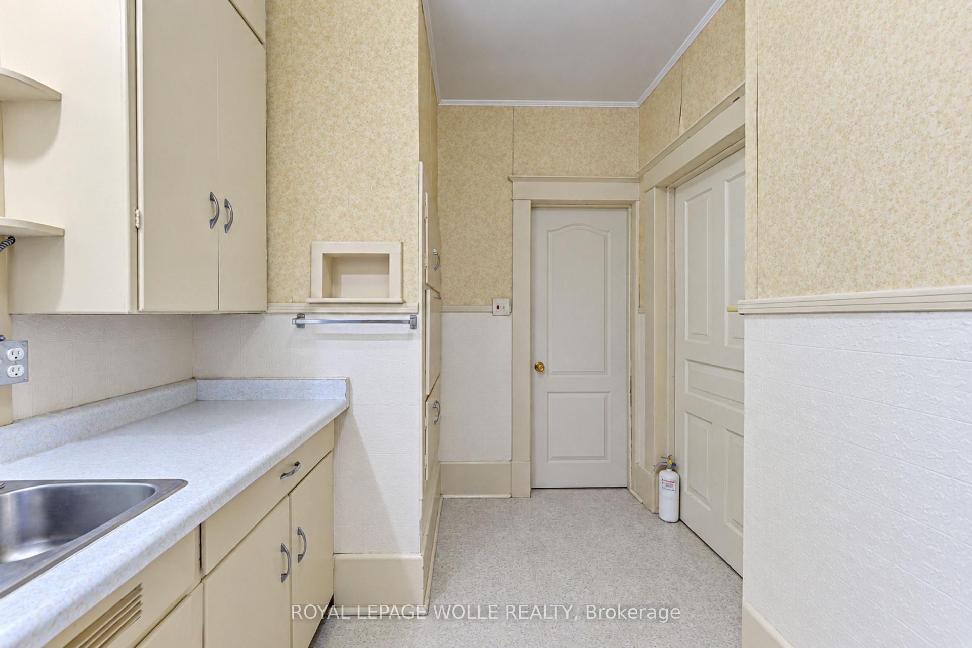 Photo 19 of 4 James Street, Woolwich, Elmira — HOMEH