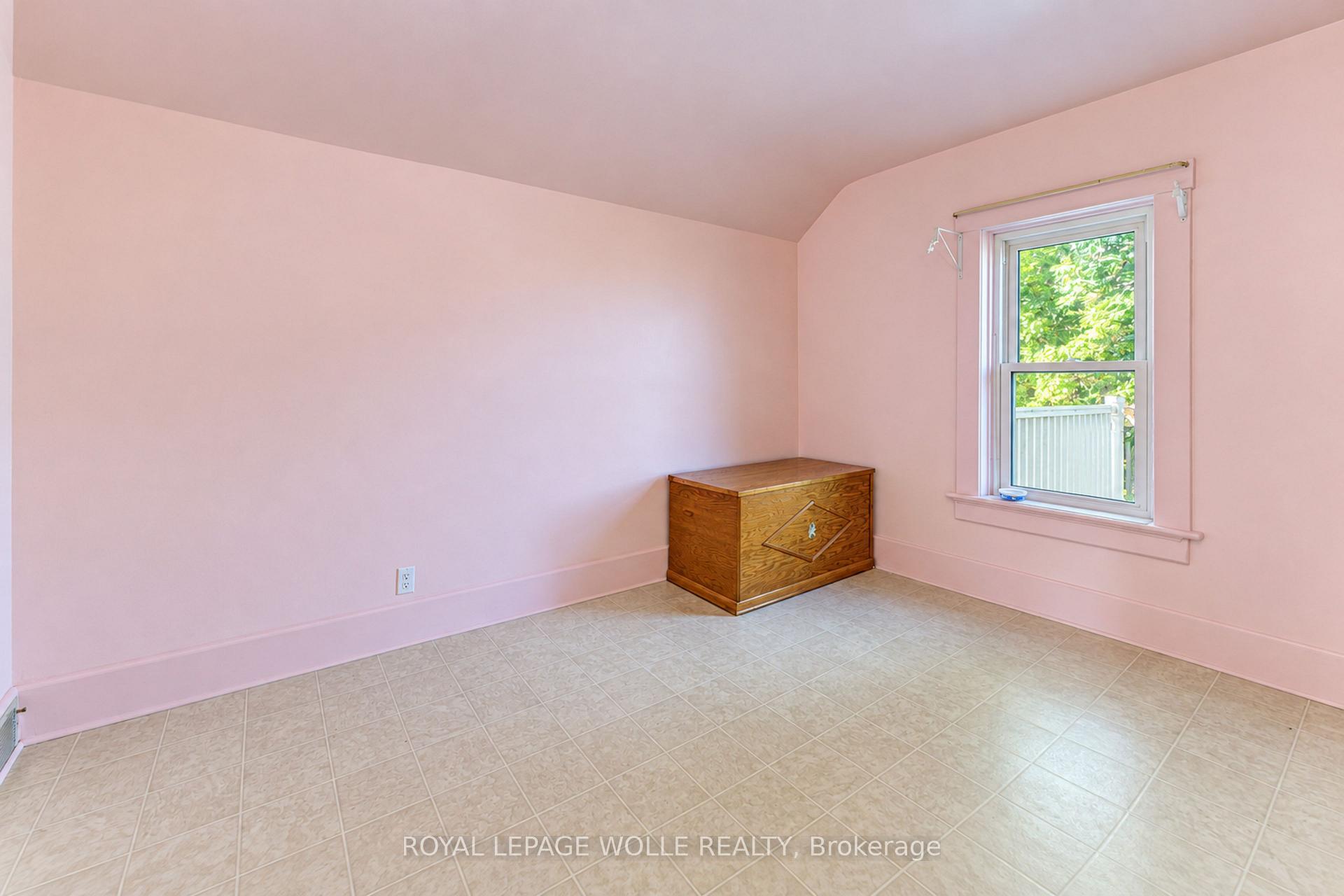 Photo 28 of 4 James Street, Woolwich, Elmira — HOMEH