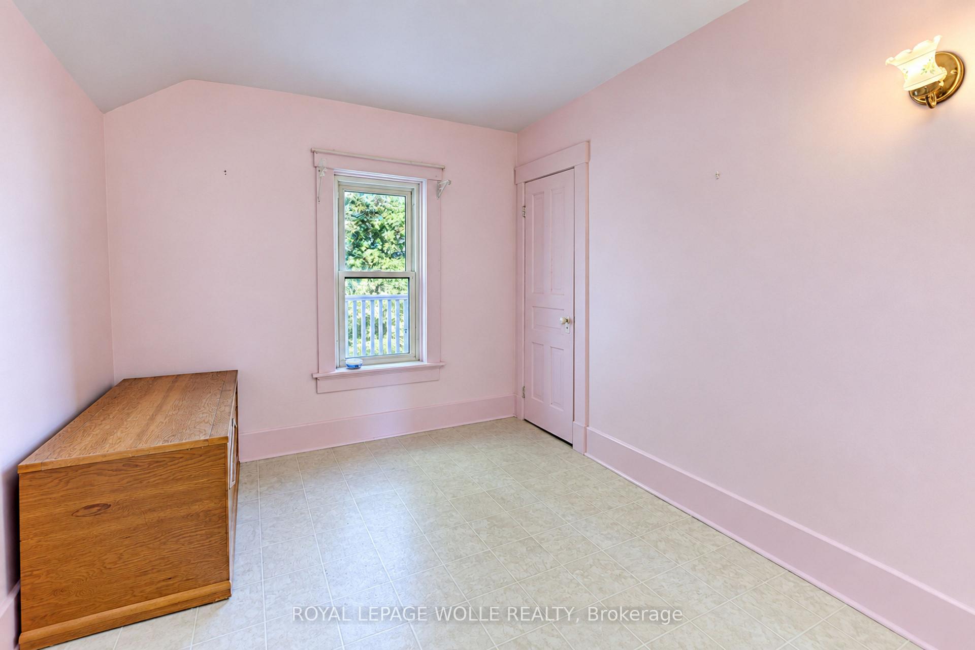 Photo 29 of 4 James Street, Woolwich, Elmira — HOMEH