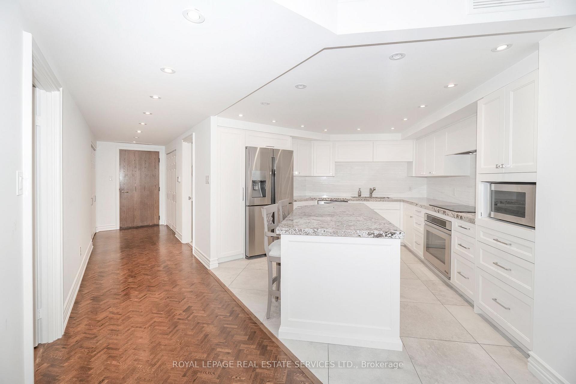 Photo 9 of Unit 1111, 175 Cumberland Street, Toronto, The Annex — HOMEH