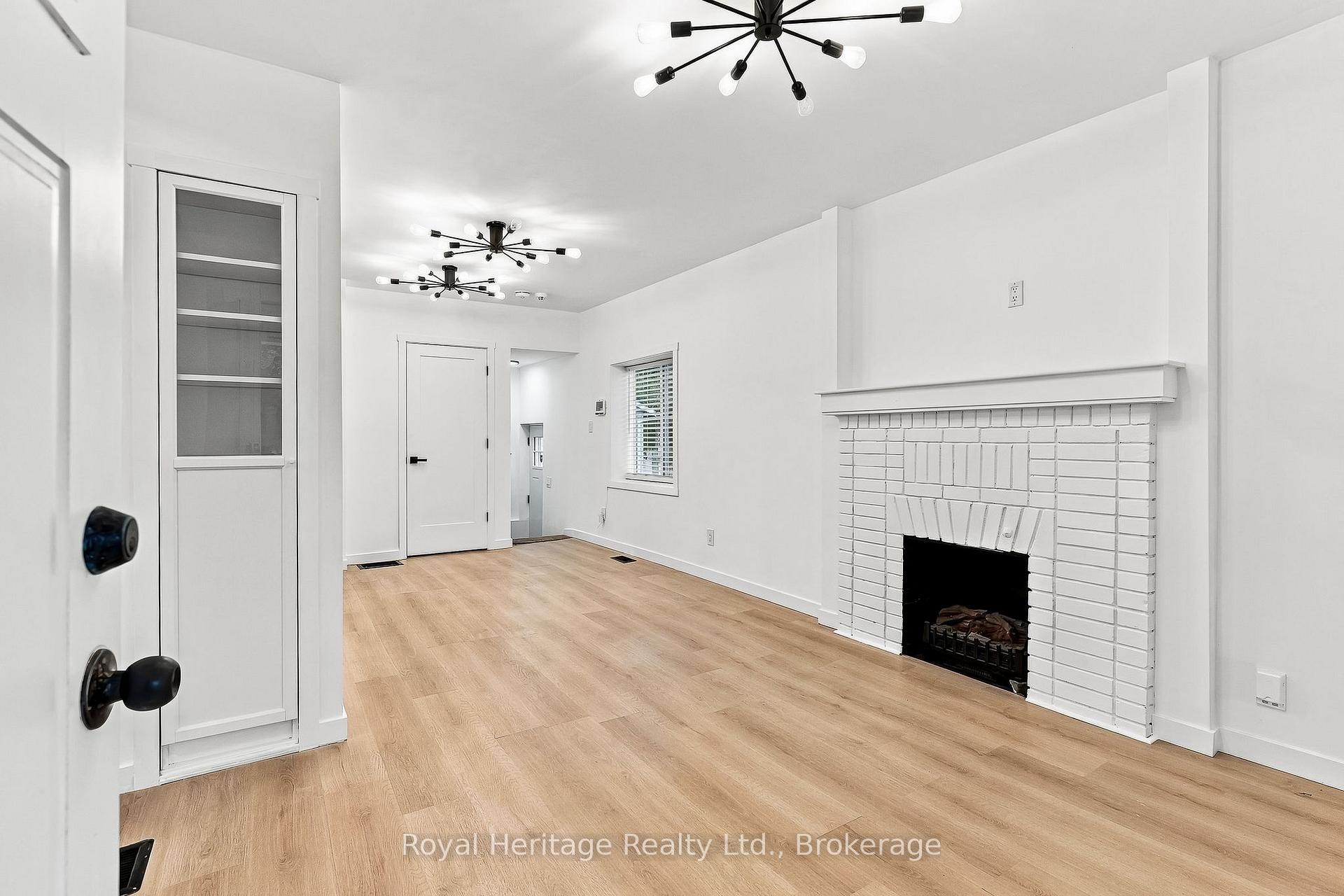 Photo 3 of 157 Water Street, Quinte West, Trenton Ward — HOMEH