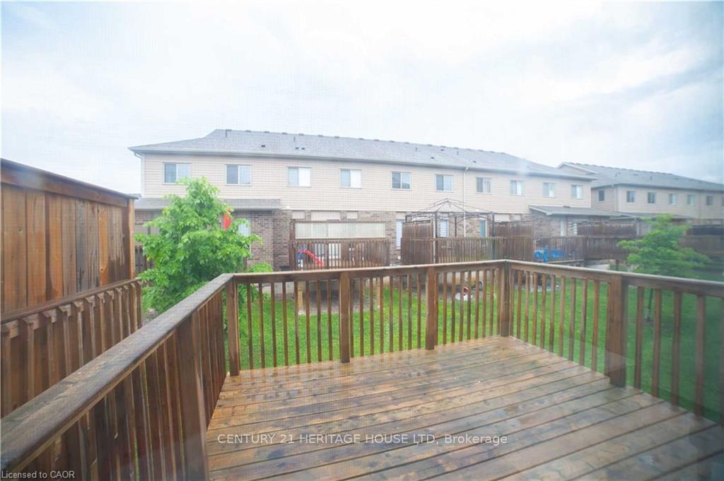 Photo 4 of Unit 28, 3200 Singleton Avenue, London, South E — HOMEH