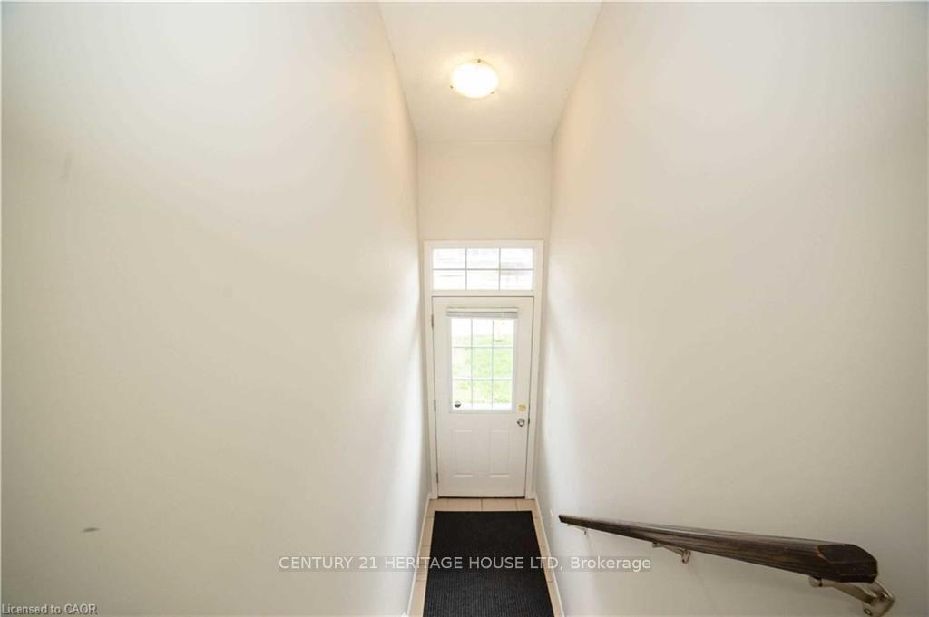 Photo 6 of Unit 28, 3200 Singleton Avenue, London, South E — HOMEH
