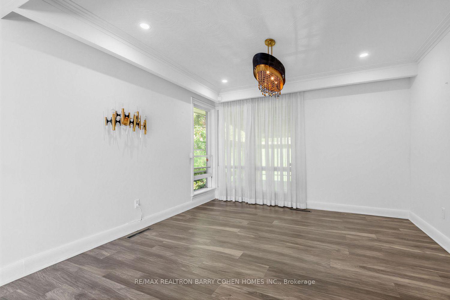 Photo 16 of 19 Oakbank Road, Vaughan, Uplands — HOMEH