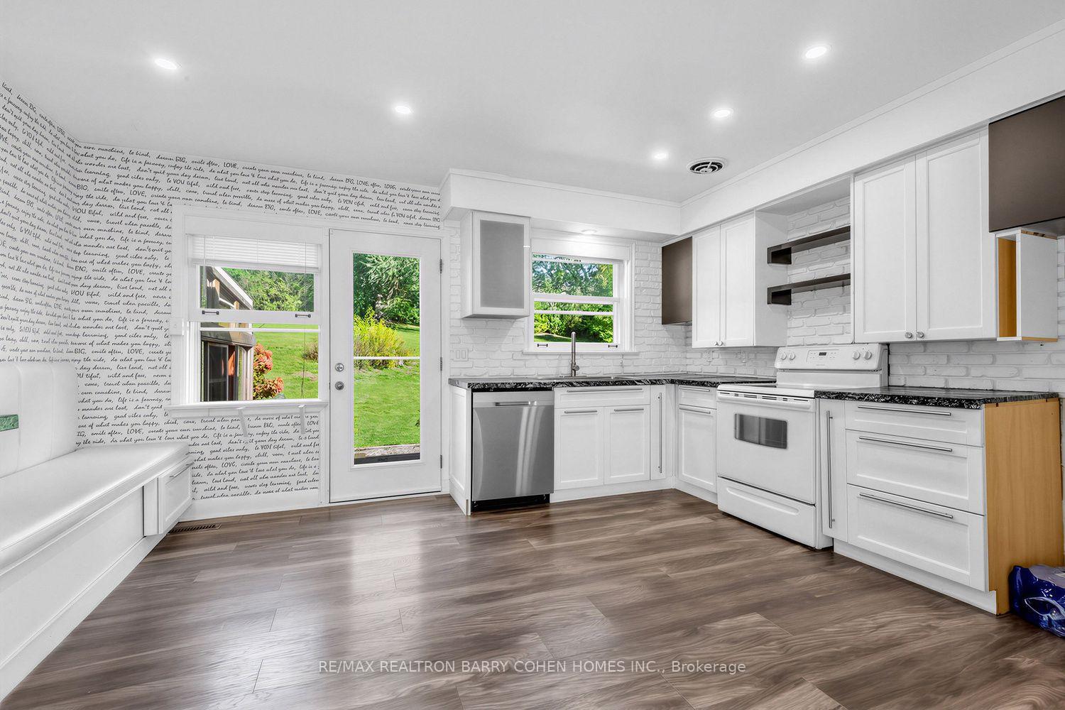 Photo 18 of 19 Oakbank Road, Vaughan, Uplands — HOMEH