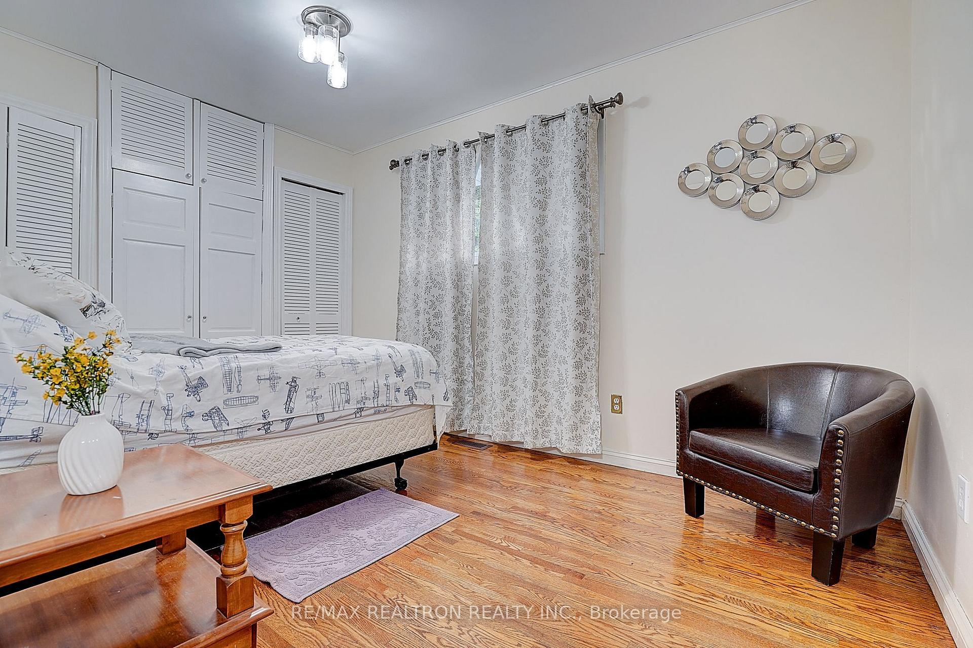 Photo 17 of 583 Pinewood Street, Oshawa, O'Neill — HOMEH
