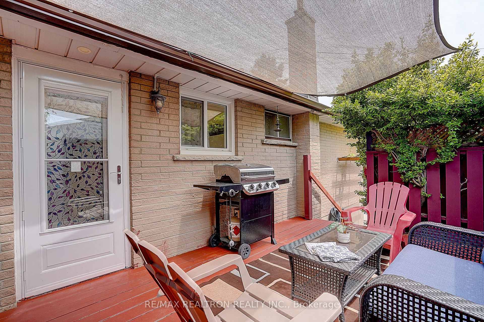 Photo 37 of 583 Pinewood Street, Oshawa, O'Neill — HOMEH