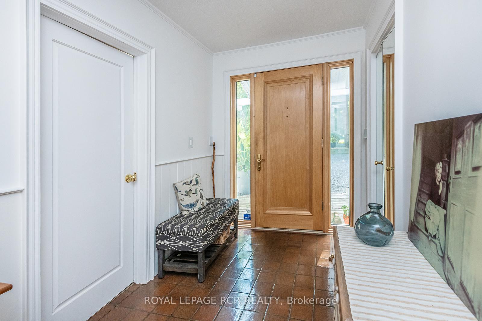 Photo 6 of 114 Kennedy Road, Caledon, Cheltenham — HOMEH