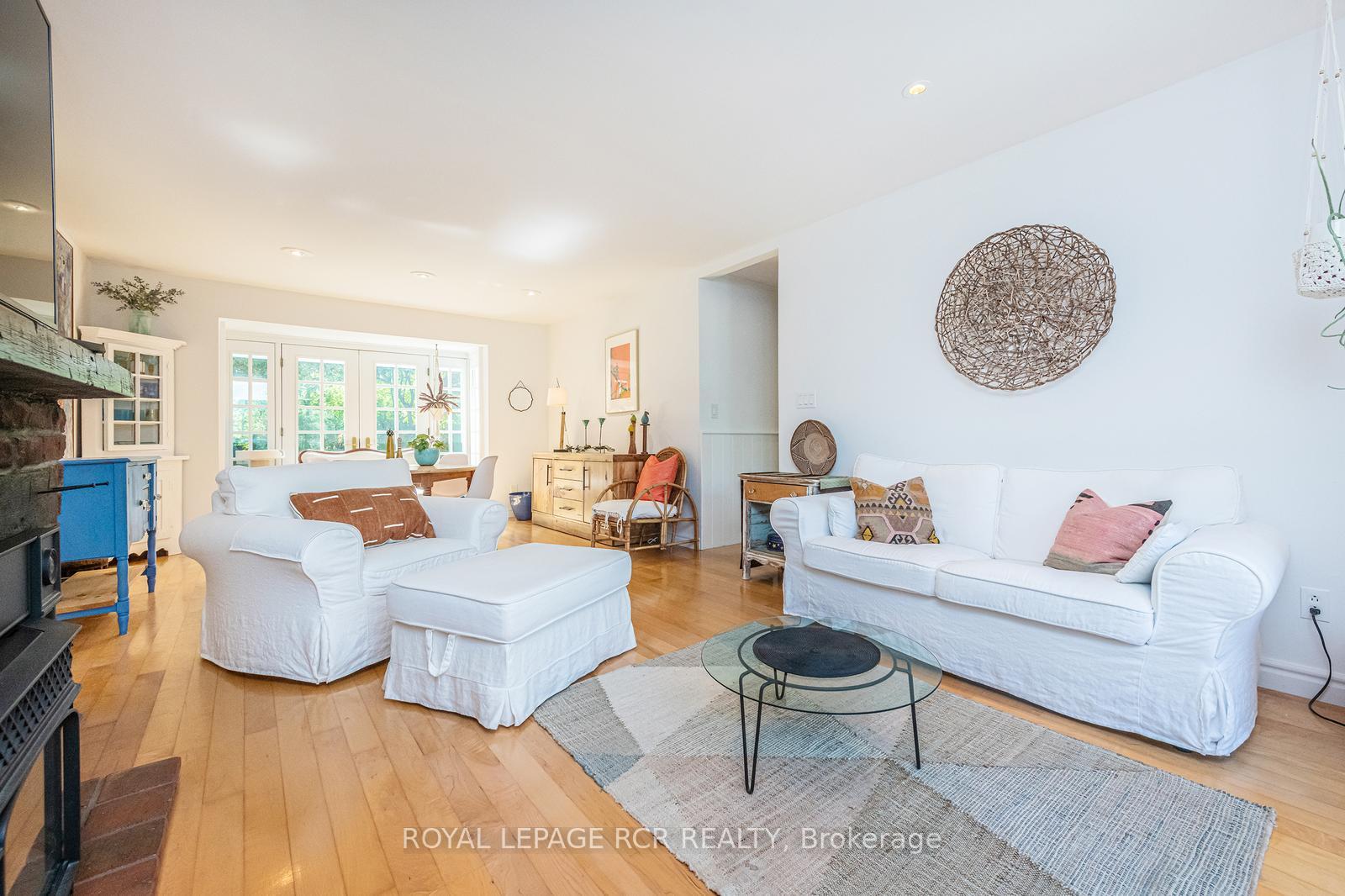 Photo 9 of 114 Kennedy Road, Caledon, Cheltenham — HOMEH