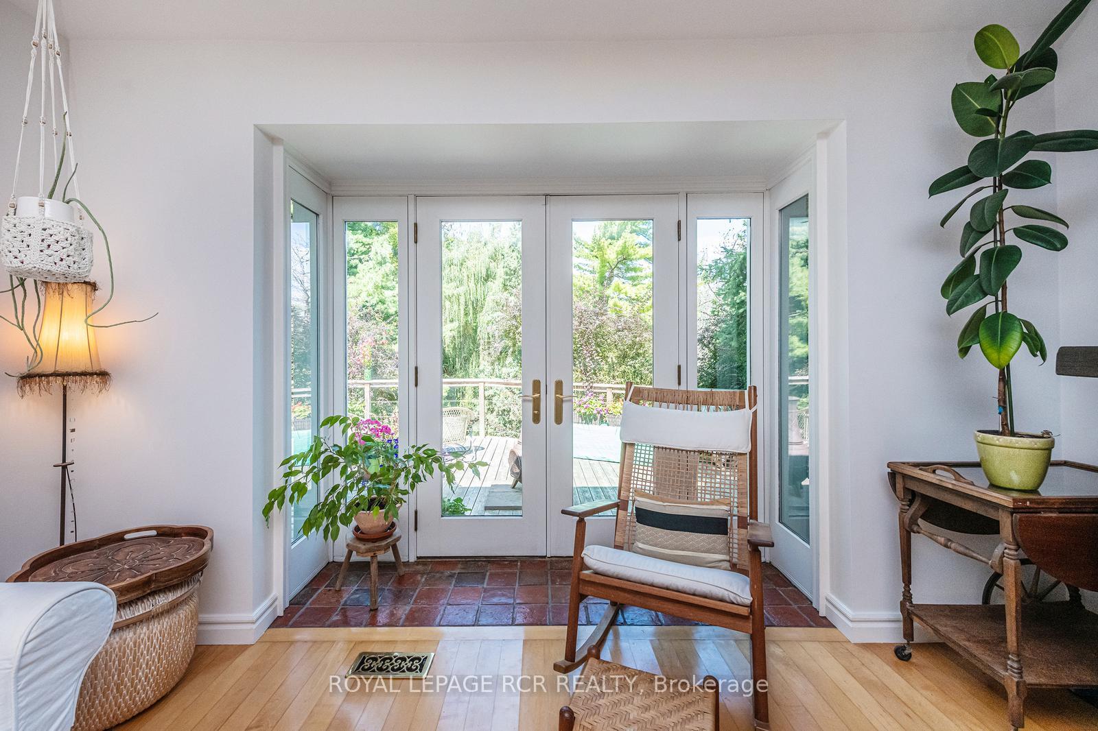 Photo 11 of 114 Kennedy Road, Caledon, Cheltenham — HOMEH