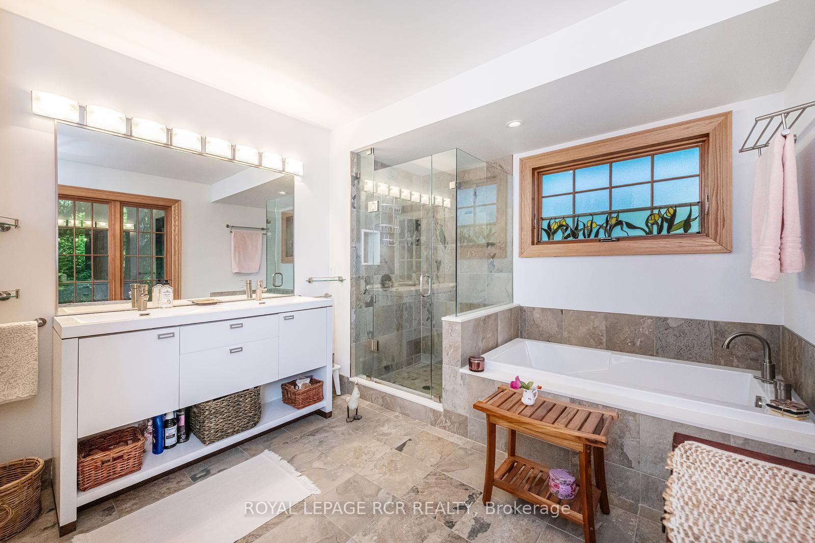 Photo 20 of 114 Kennedy Road, Caledon, Cheltenham — HOMEH