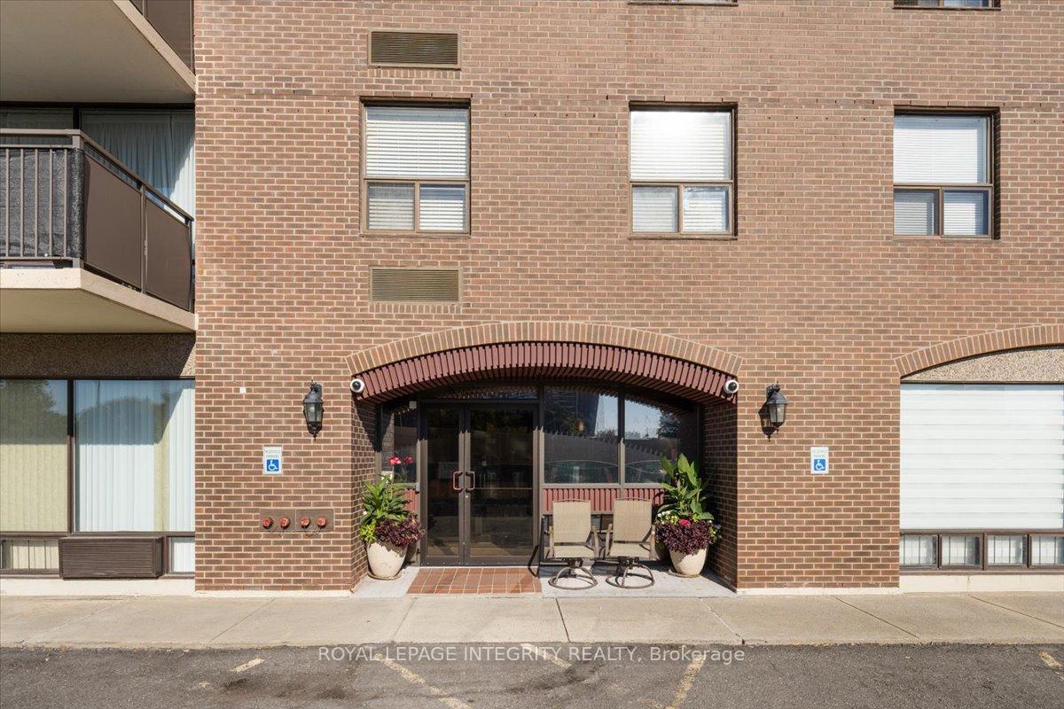 Photo 5 of Unit 703, 1190 Richmond Road, Ottawa, Woodroffe — HOMEH