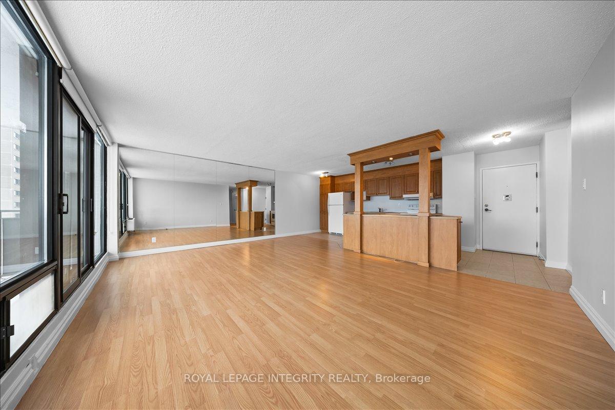 Photo 7 of Unit 703, 1190 Richmond Road, Ottawa, Woodroffe — HOMEH