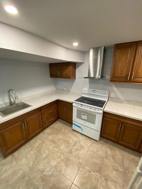Photo 5 of 8 Old Cleeve Crescent, Brampton, Northwest Brampton — HOMEH