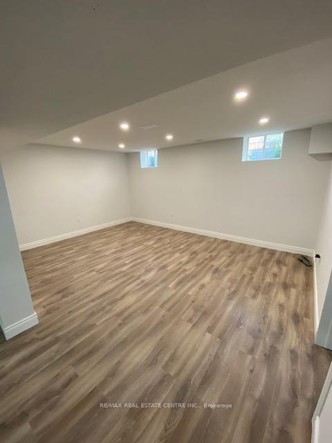 Photo 12 of 8 Old Cleeve Crescent, Brampton, Northwest Brampton — HOMEH