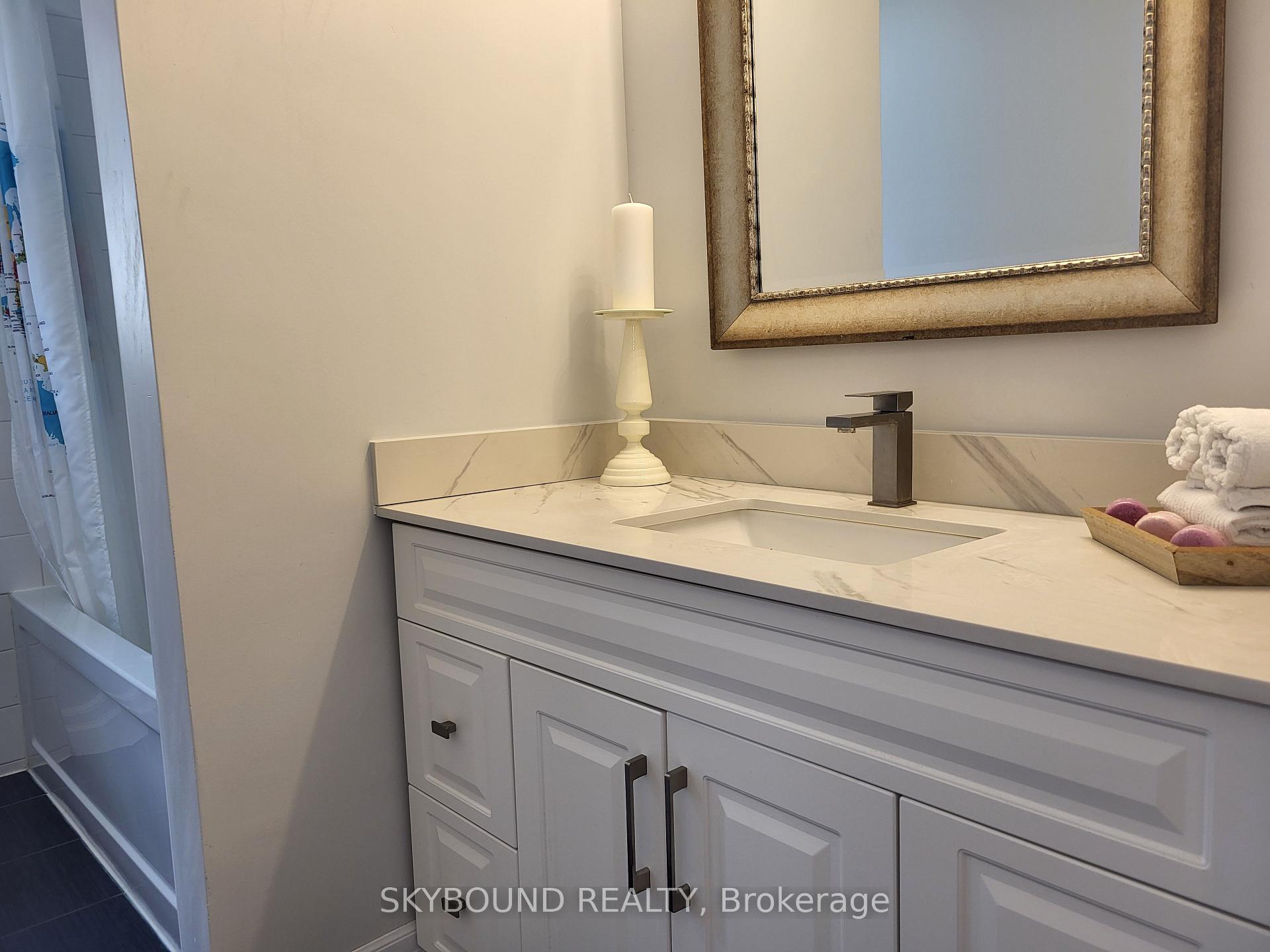 Photo 13 of 344 Watervale Crescent, Kitchener, Idlewood/Lackner Woods — HOMEH
