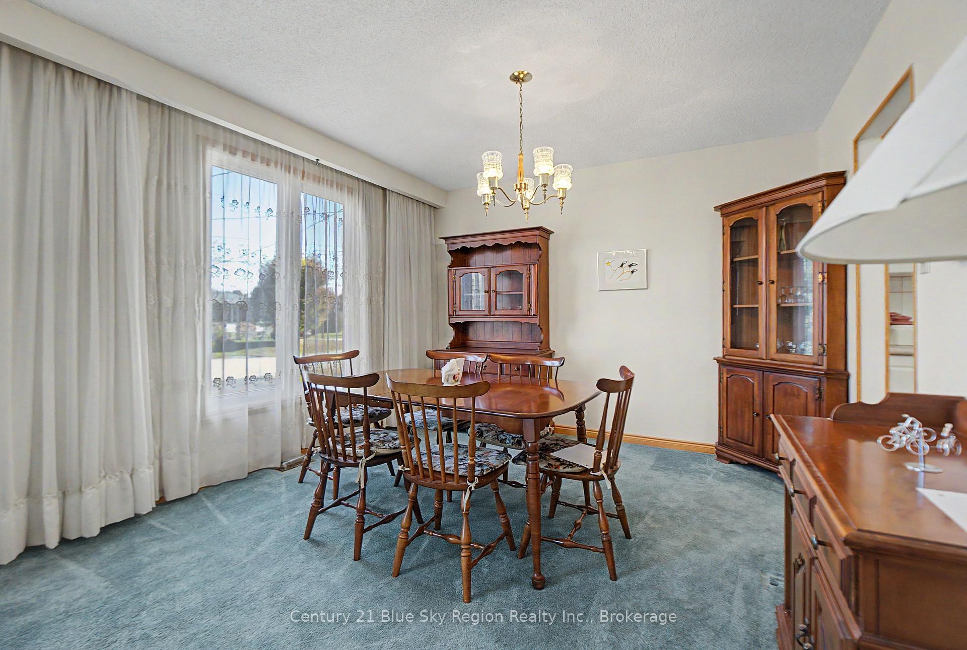 Photo 8 of 29 Beaver Crescent, North Bay, Ferris — HOMEH