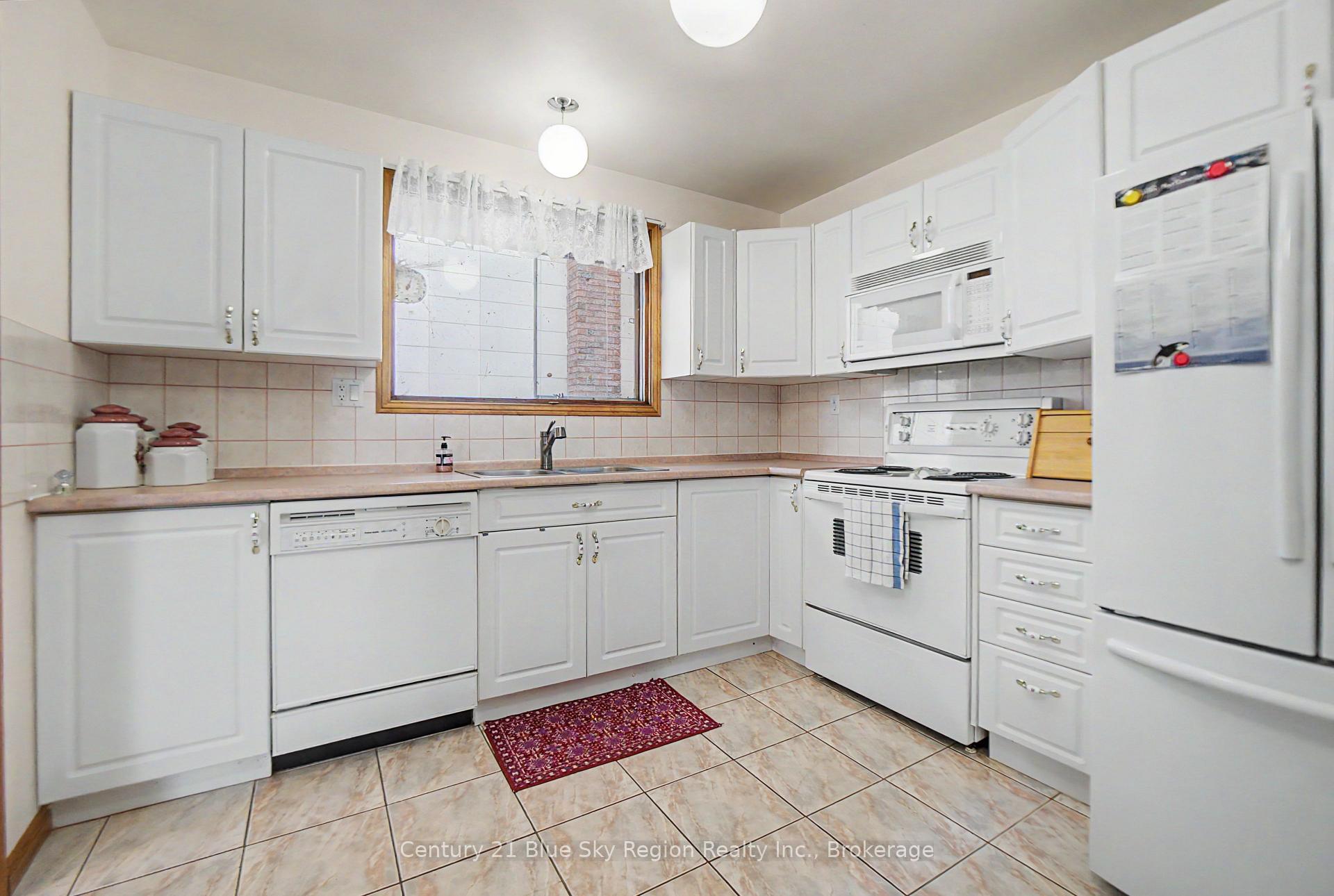 Photo 12 of 29 Beaver Crescent, North Bay, Ferris — HOMEH