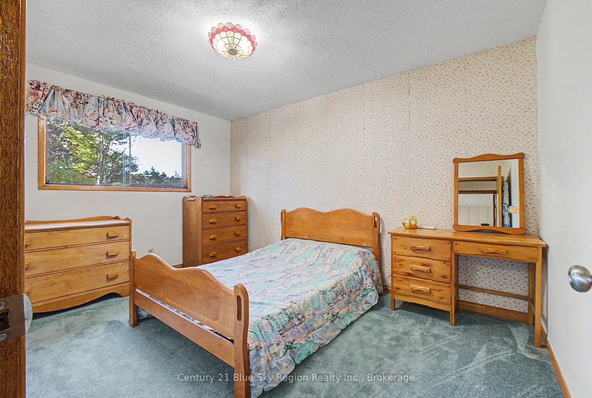 Photo 16 of 29 Beaver Crescent, North Bay, Ferris — HOMEH