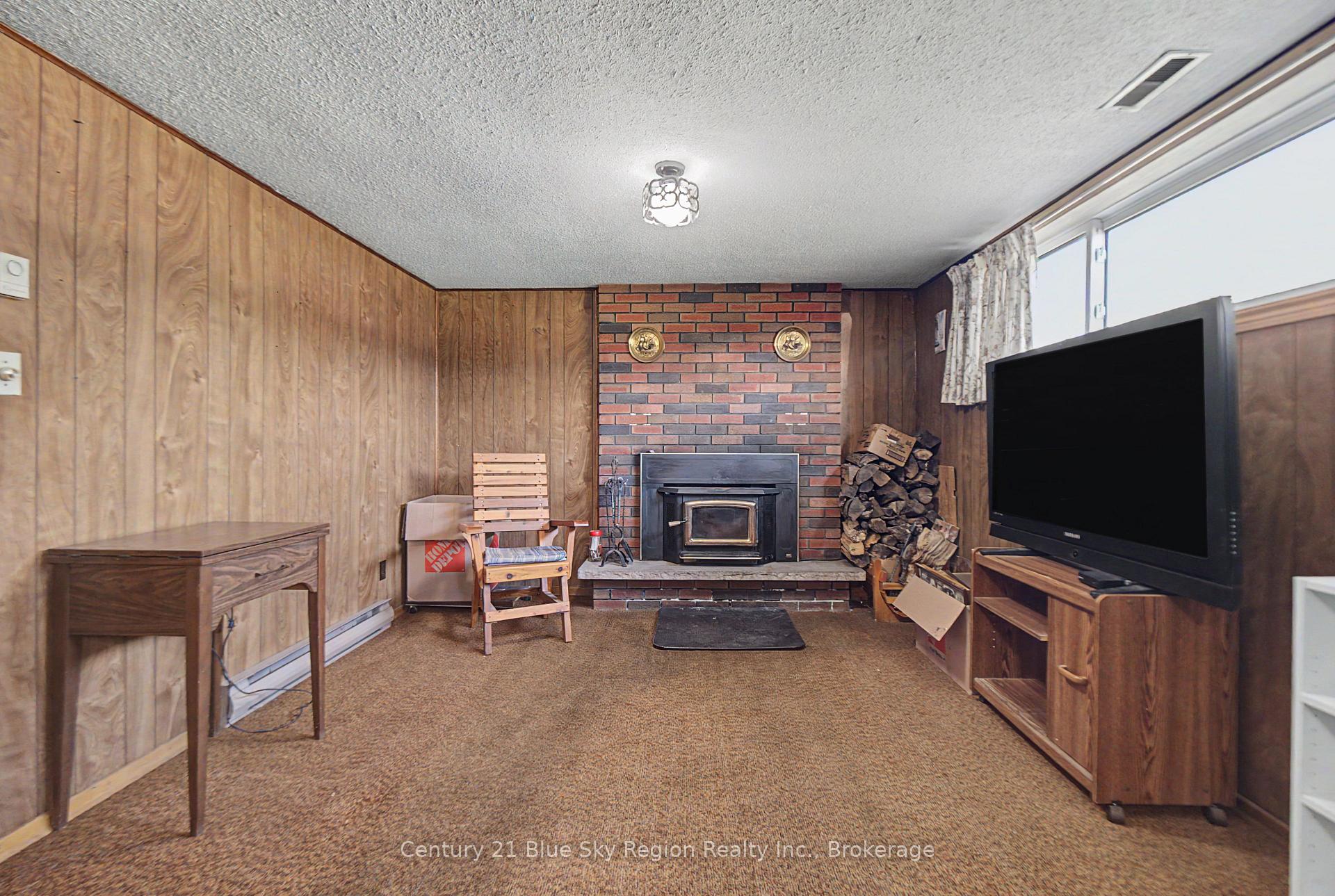 Photo 24 of 29 Beaver Crescent, North Bay, Ferris — HOMEH