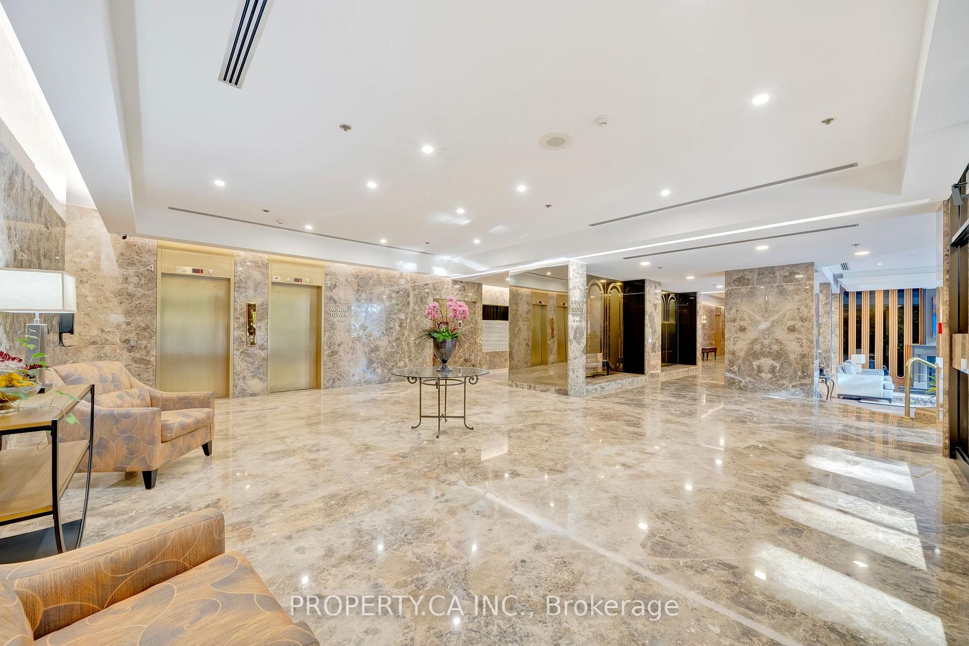 Photo 4 of Unit 1202, 1 Concorde Place, North York, Banbury-Don Mills — HOMEH