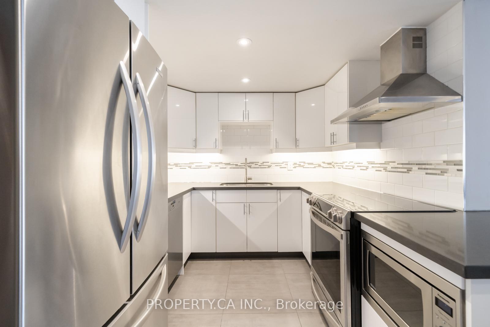 Photo 10 of Unit 1202, 1 Concorde Place, North York, Banbury-Don Mills — HOMEH