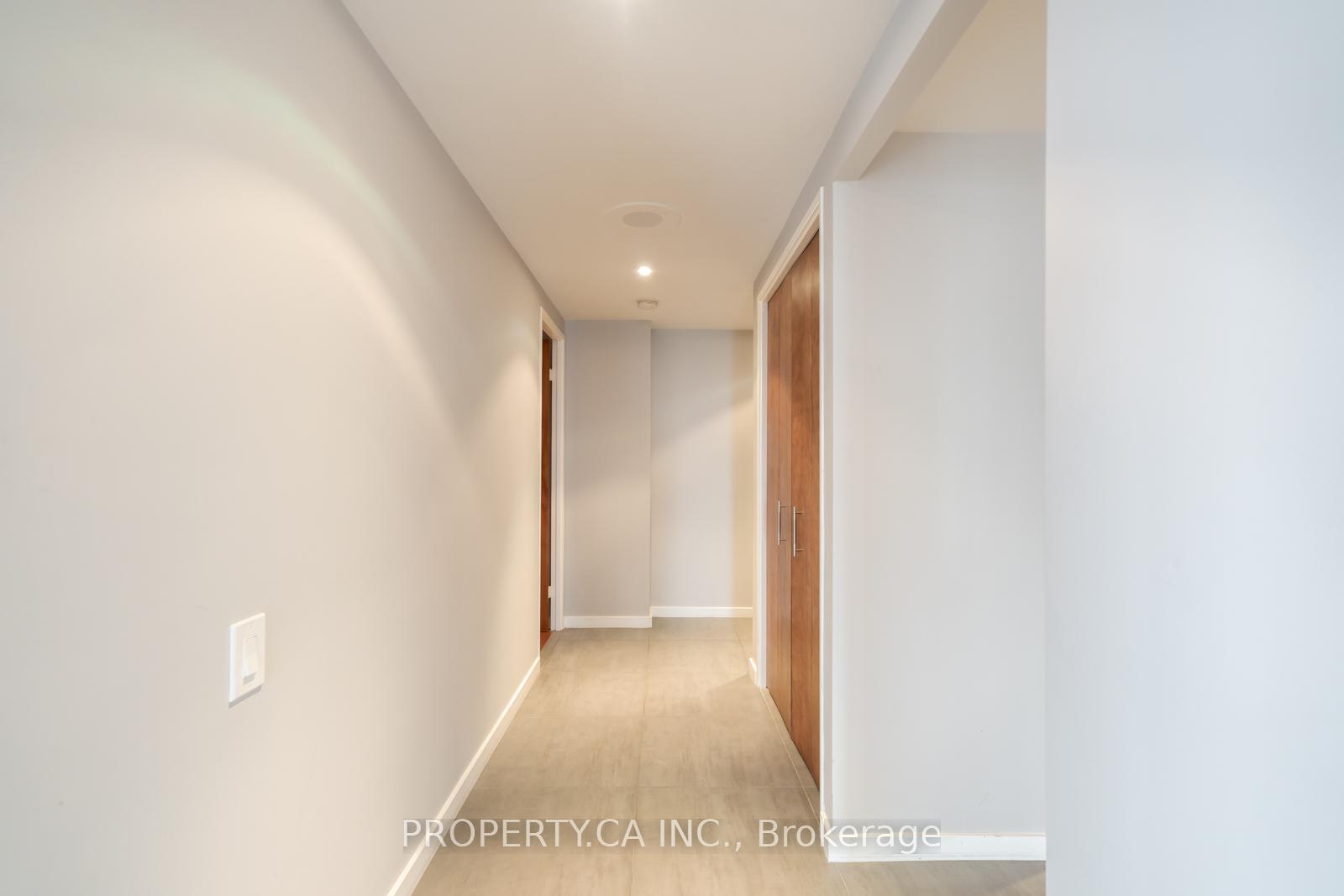 Photo 17 of Unit 1202, 1 Concorde Place, North York, Banbury-Don Mills — HOMEH