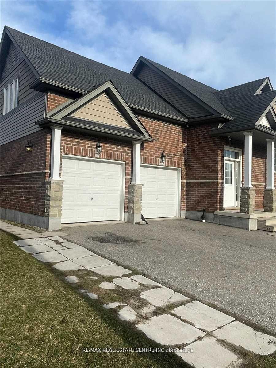 Photo 3 of Unit A, 196 Woodbine Avenue, Kitchener, Huron Park — HOMEH