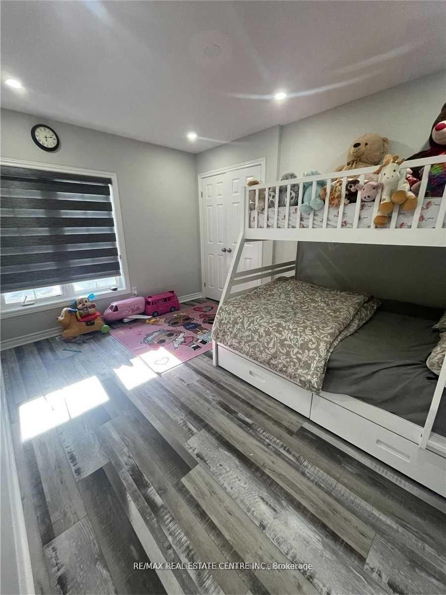 Photo 14 of Unit A, 196 Woodbine Avenue, Kitchener, Huron Park — HOMEH
