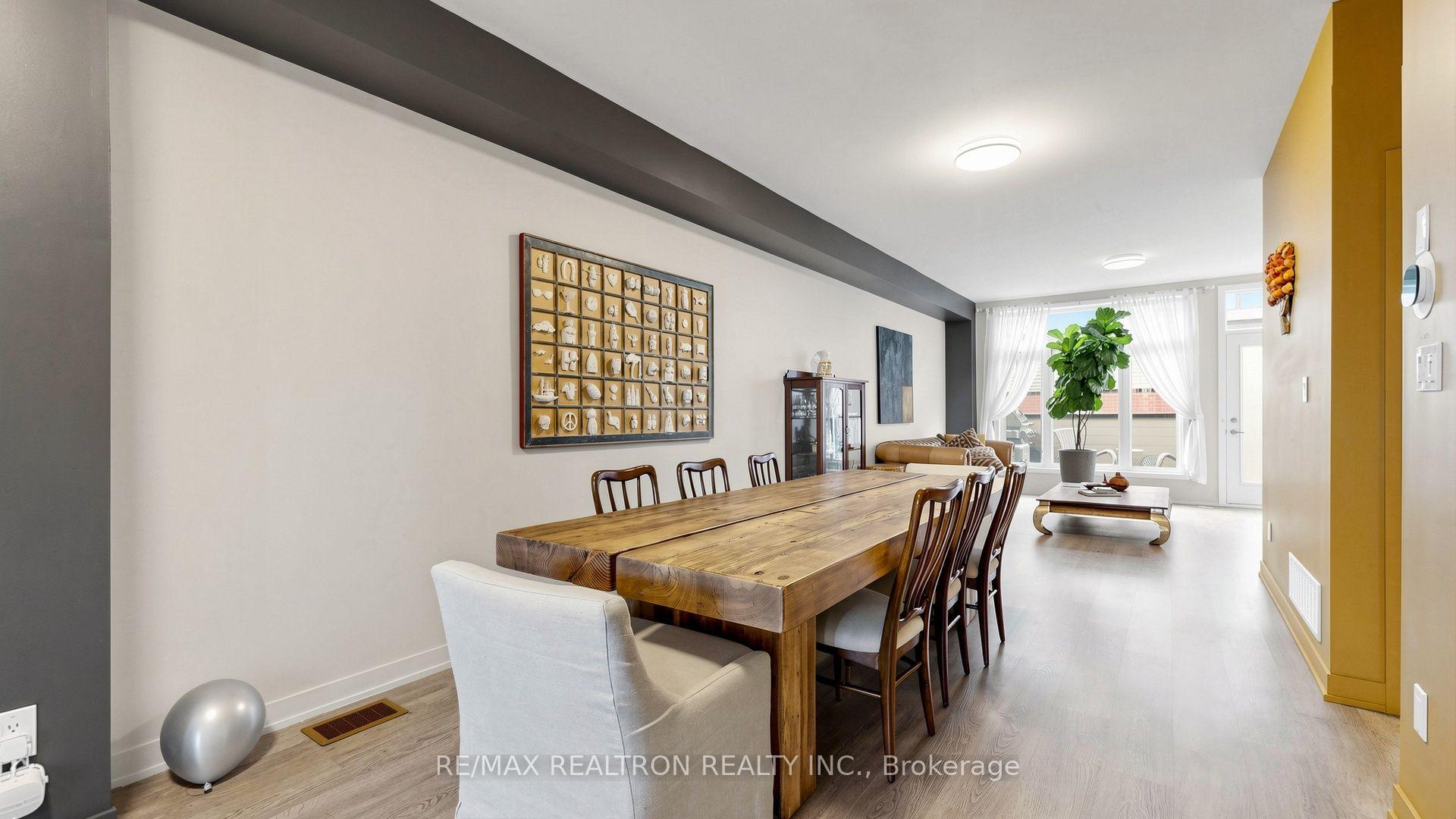 Photo 7 of 48 Hooyo Terrace, Toronto, Englemount-Lawrence — HOMEH