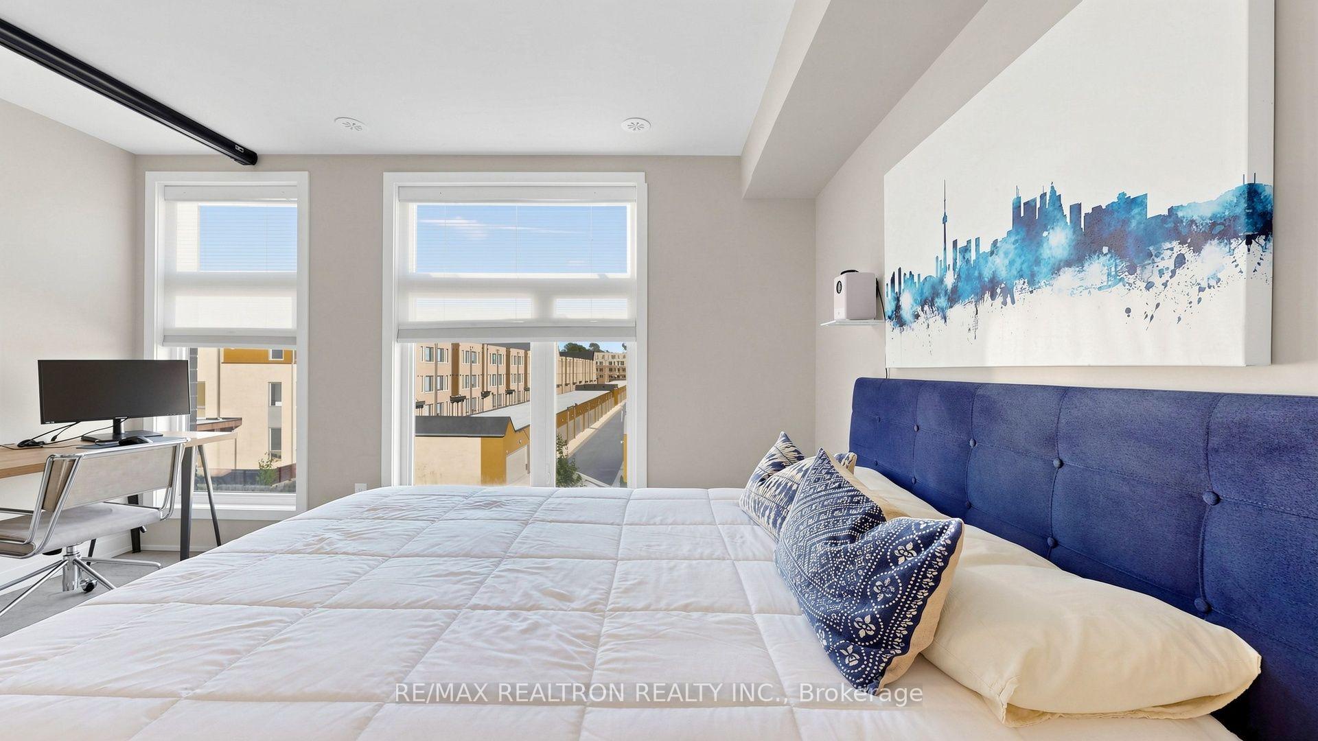 Photo 31 of 48 Hooyo Terrace, Toronto, Englemount-Lawrence — HOMEH
