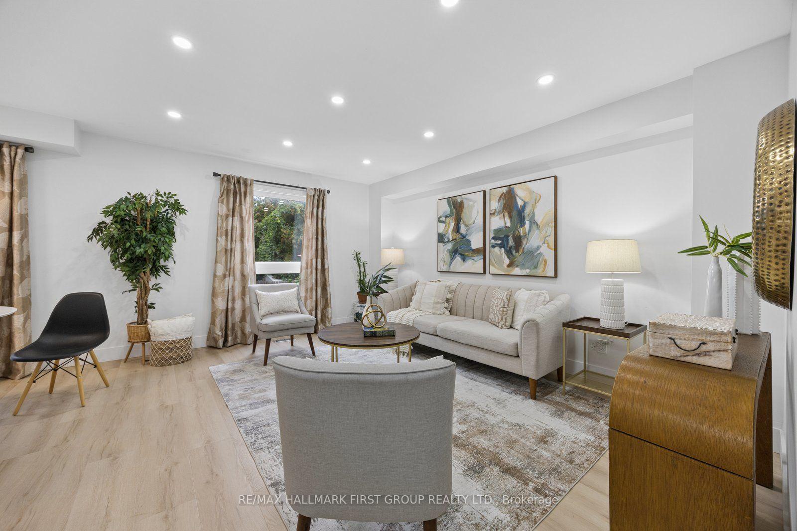 Photo 6 of 4 Lowder Place, Whitby, Blue Grass Meadows — HOMEH