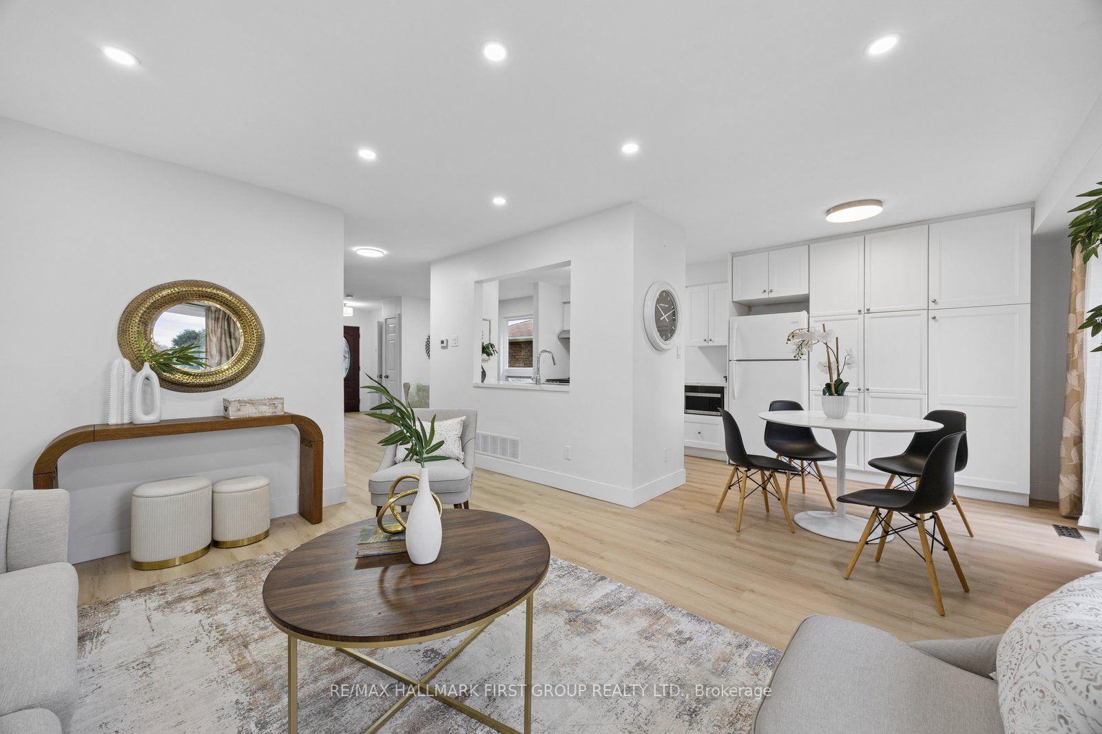 Photo 8 of 4 Lowder Place, Whitby, Blue Grass Meadows — HOMEH